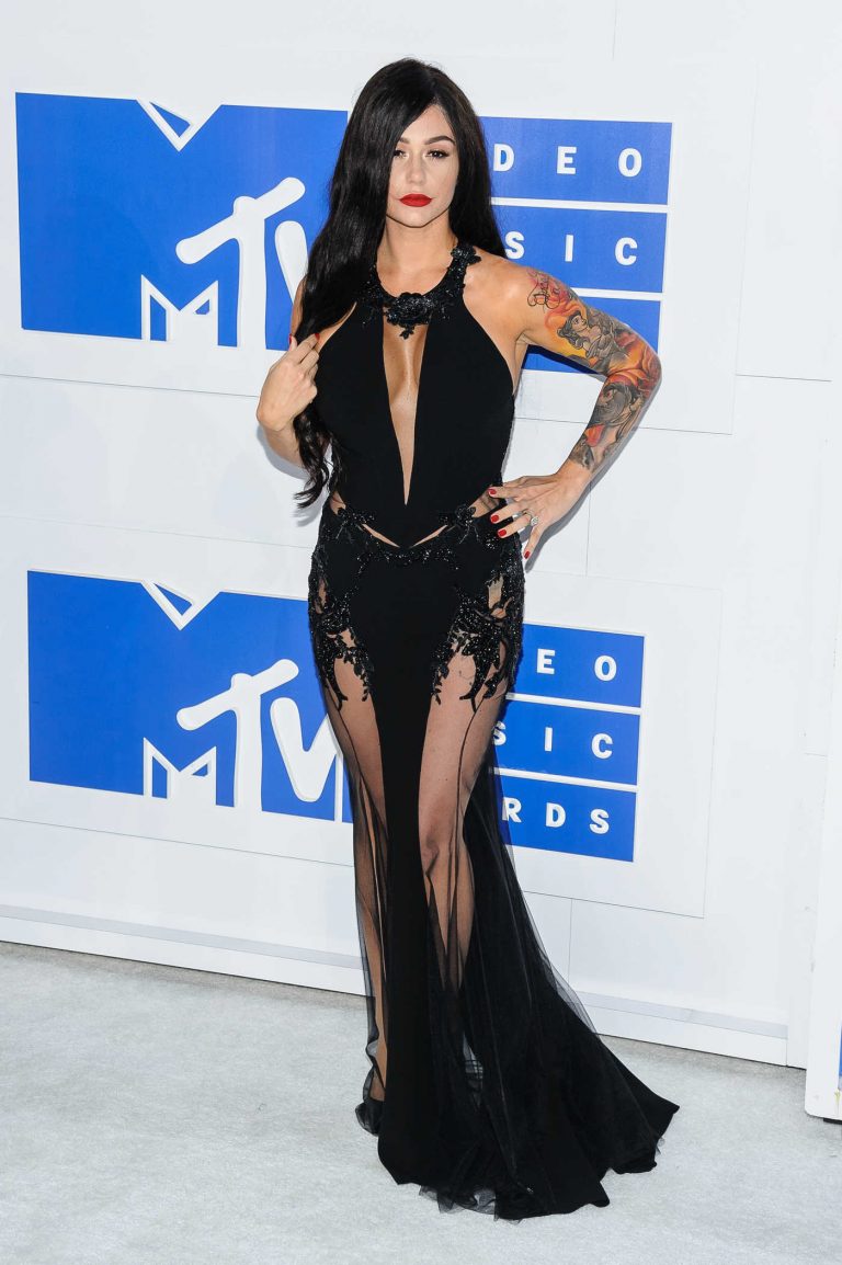 Jenni Farley at 2016 MTV Video Music Awards at Madison Square Garden in New York 08/28/2016-1