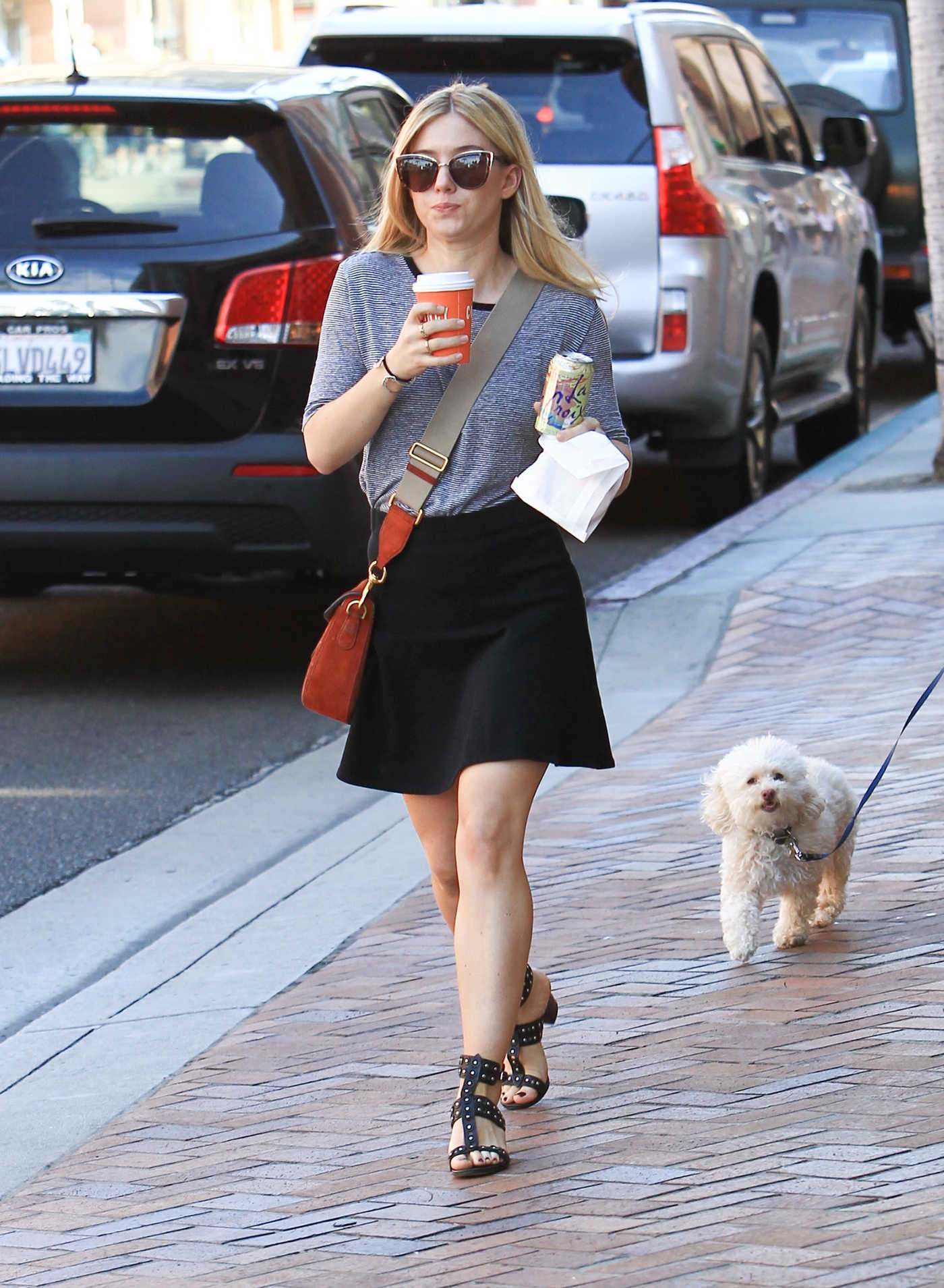 Alona Tal Grabs Lunch in Beverly Hills 10/05/2016