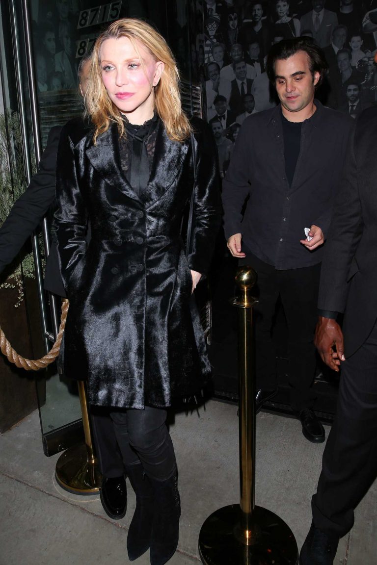 Courtney Love Leaves the Catch Restaurant in West Hollywood 10/21/2016-1