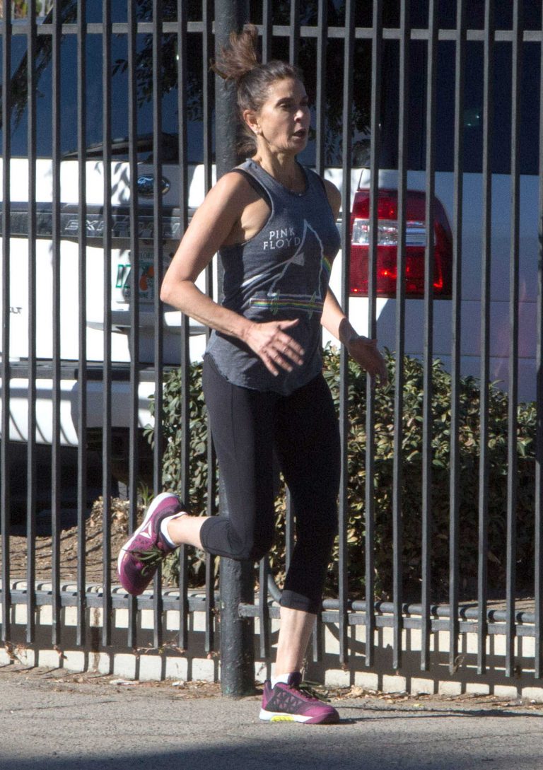 Teri Hatcher Jogging in Los Angeles 11/02/2016-1