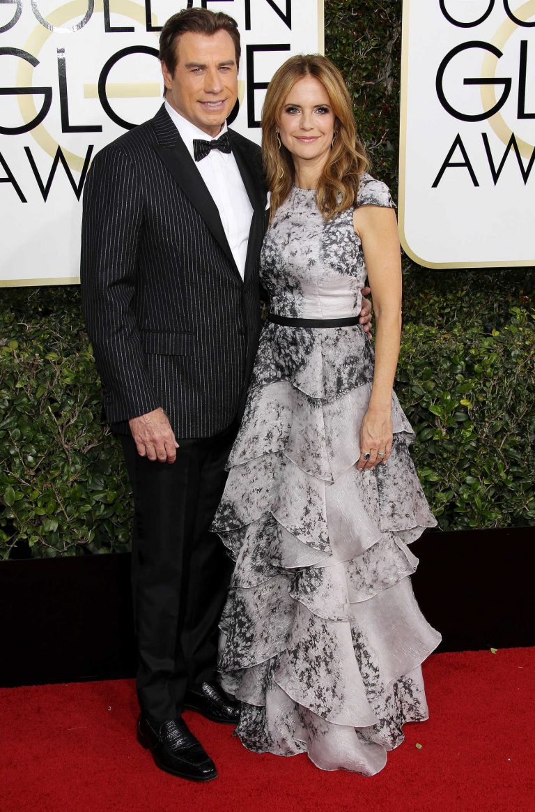 Kelly Preston at the 74th Annual Golden Globe Awards in Beverly Hills 01/08/2017-2