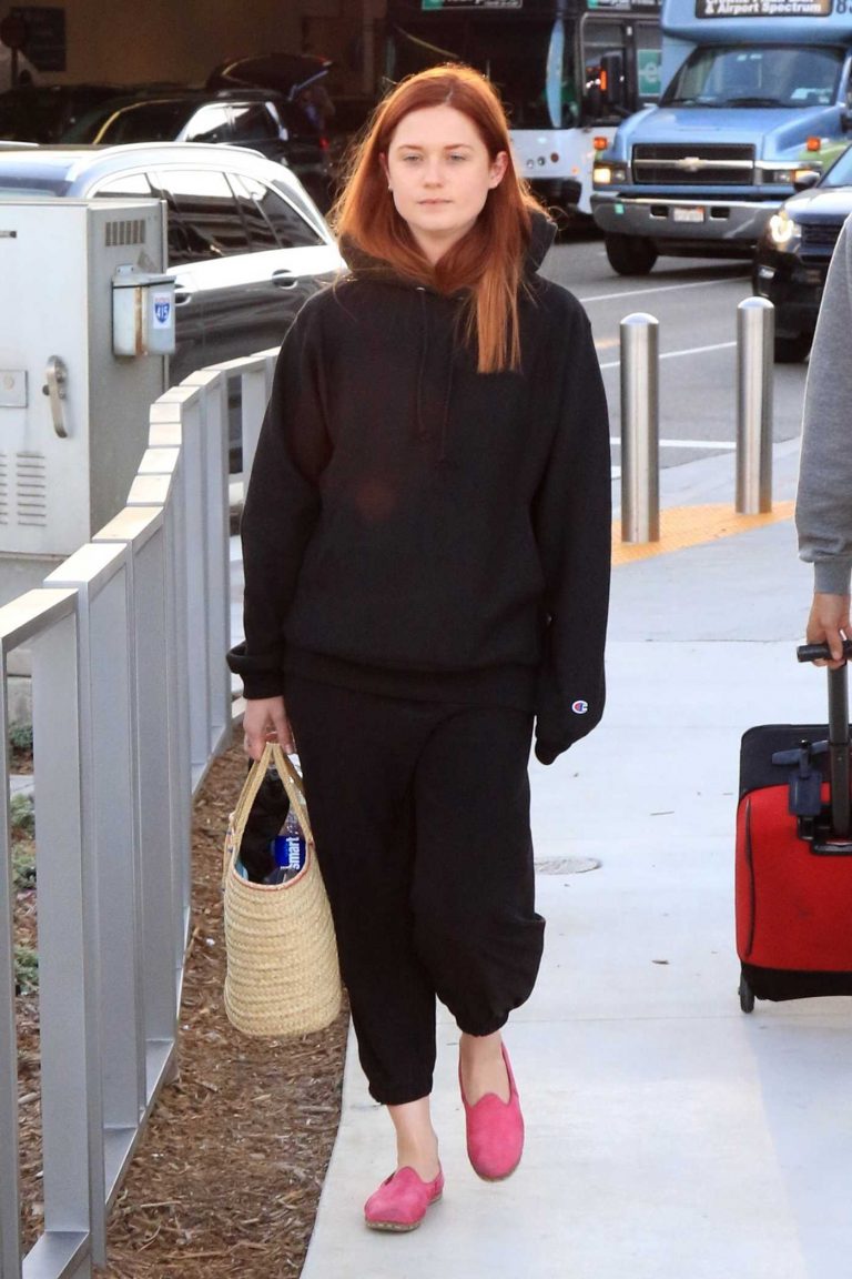 Bonnie Wright Was Seen at LAX Airport in Los Angeles 05/28/2017-1