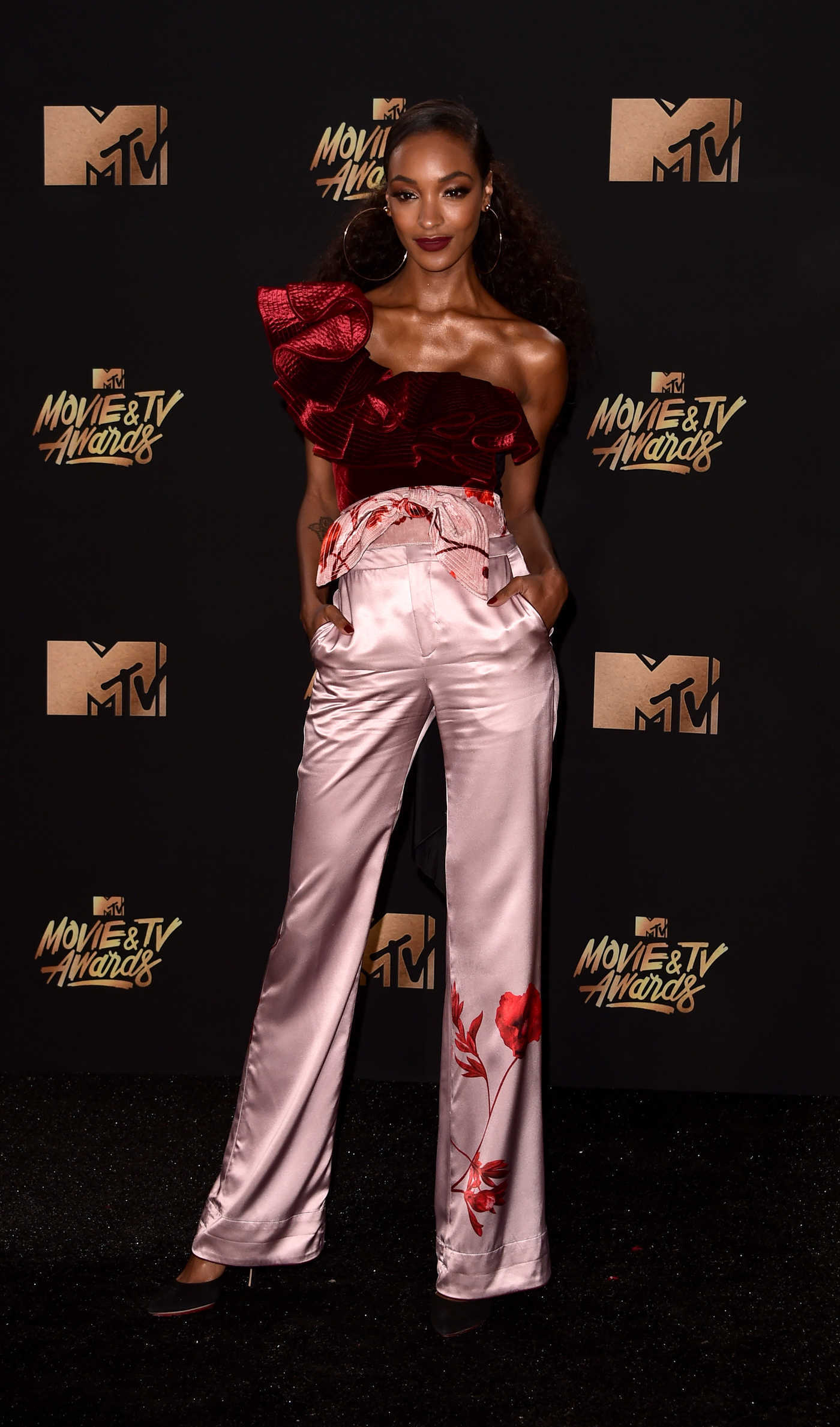 Jourdan Dunn at 2017 MTV Movie and TV Awards in Los Angeles 05/07/2017