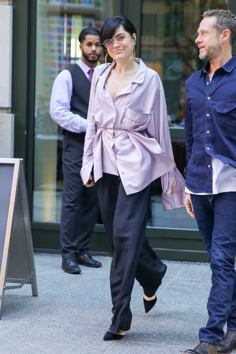 Jessie J Leaves Her Hotel in New York City 09/10/2017-1