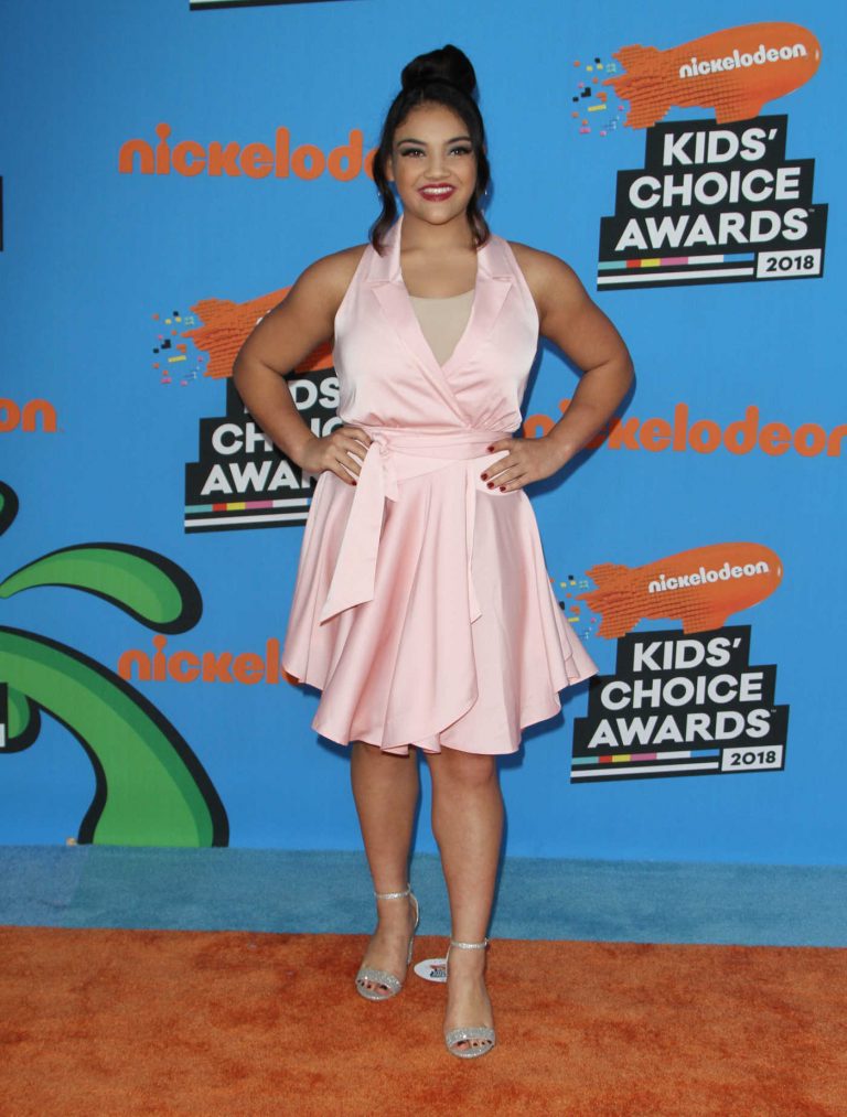 Laurie Hernandez at 2018 Nickelodeon Kidsâ Choice Awards in Los Angeles 03/24/2018-1