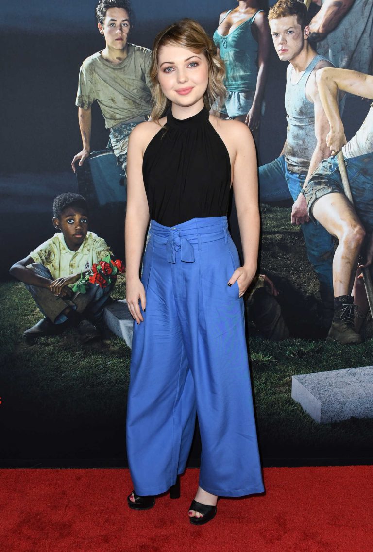 Sammi Hanratty at the Showtime Emmy FYC Screening of Shameless at the Linwood Dunn Theatre in Hollywood 05/24/2018-1
