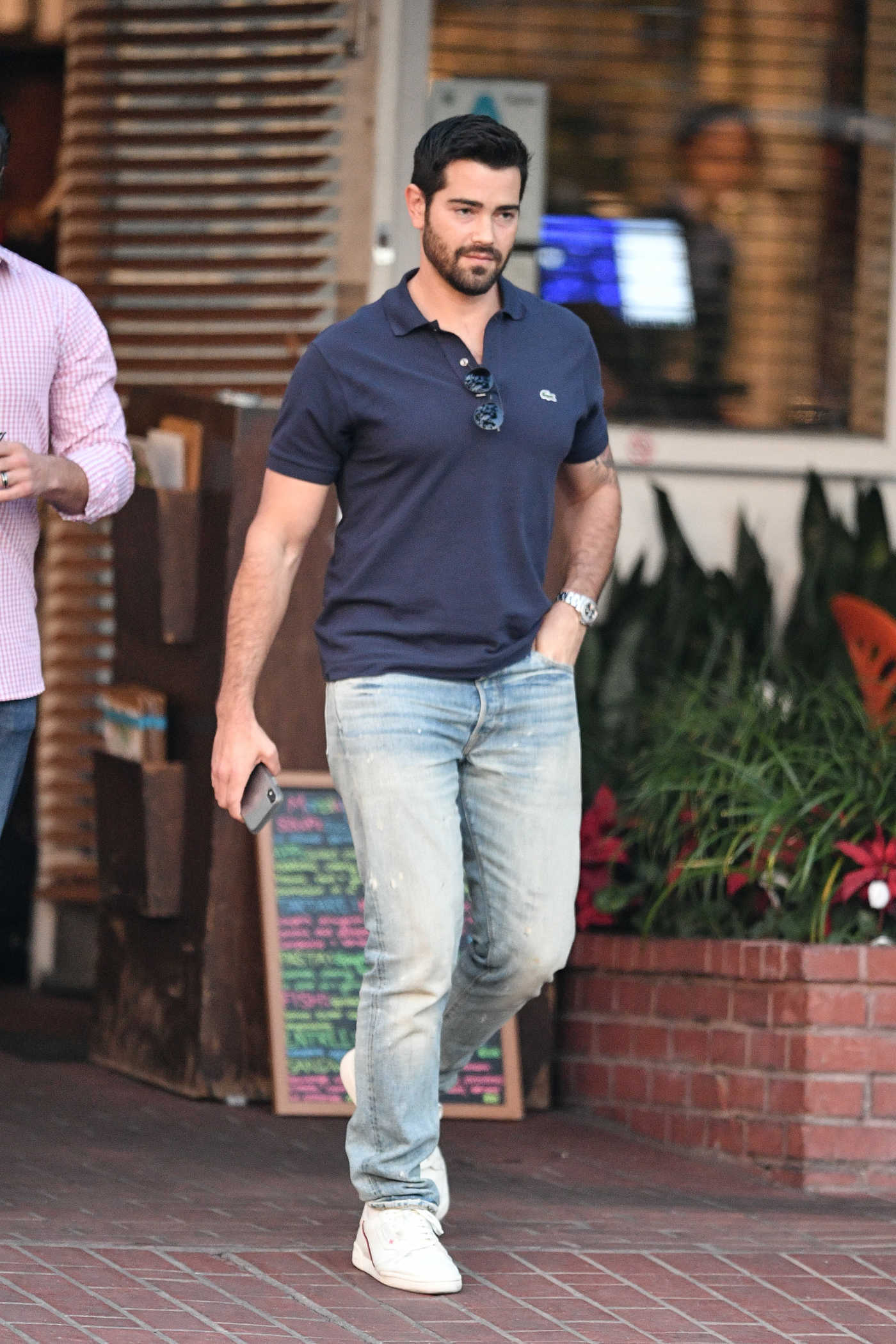 Jesse Metcalfe in a Blue Lacosta Polo Leaves Lunch in LA 01/28/2019