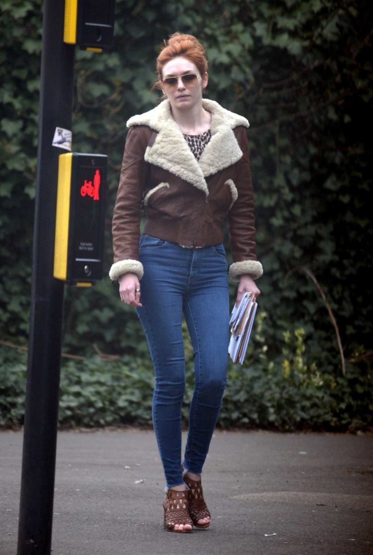 Eleanor Tomlinson in a Blue Jeans