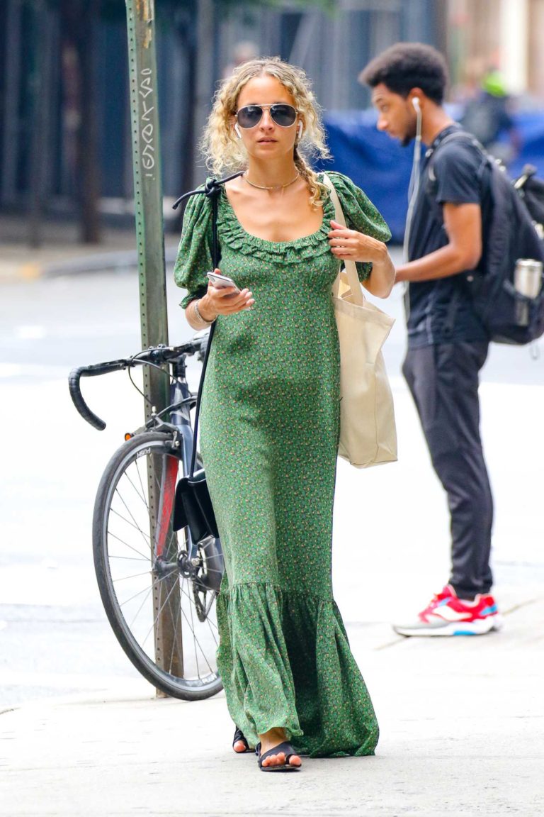 Nicole Richie in a Green Dress