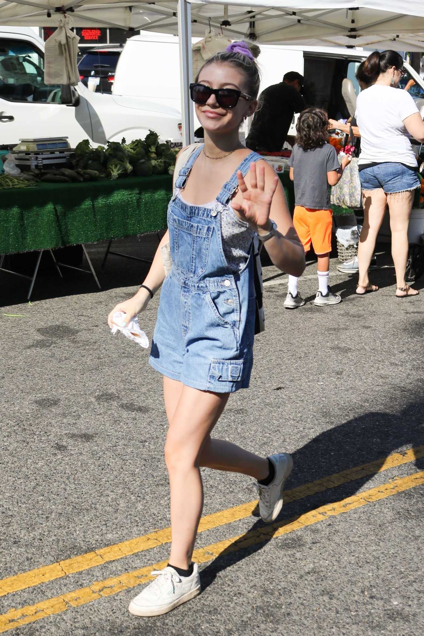 Genevieve Hannelius in a White Sneakers Was Seen Out in Studio City 08/11/2019