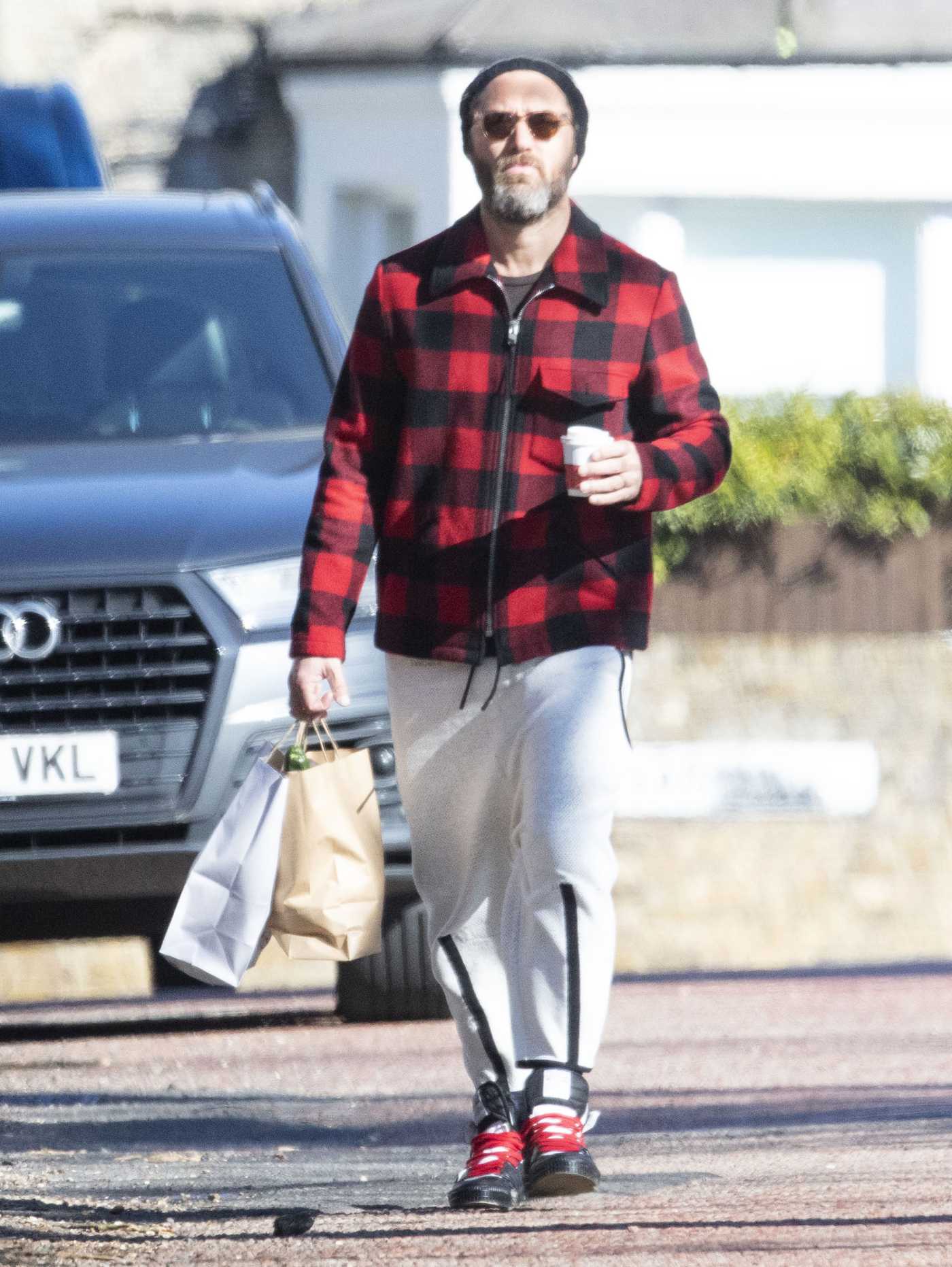 Jude Law in a Plaid Jacket Was Seen Out in London 03/23/2020