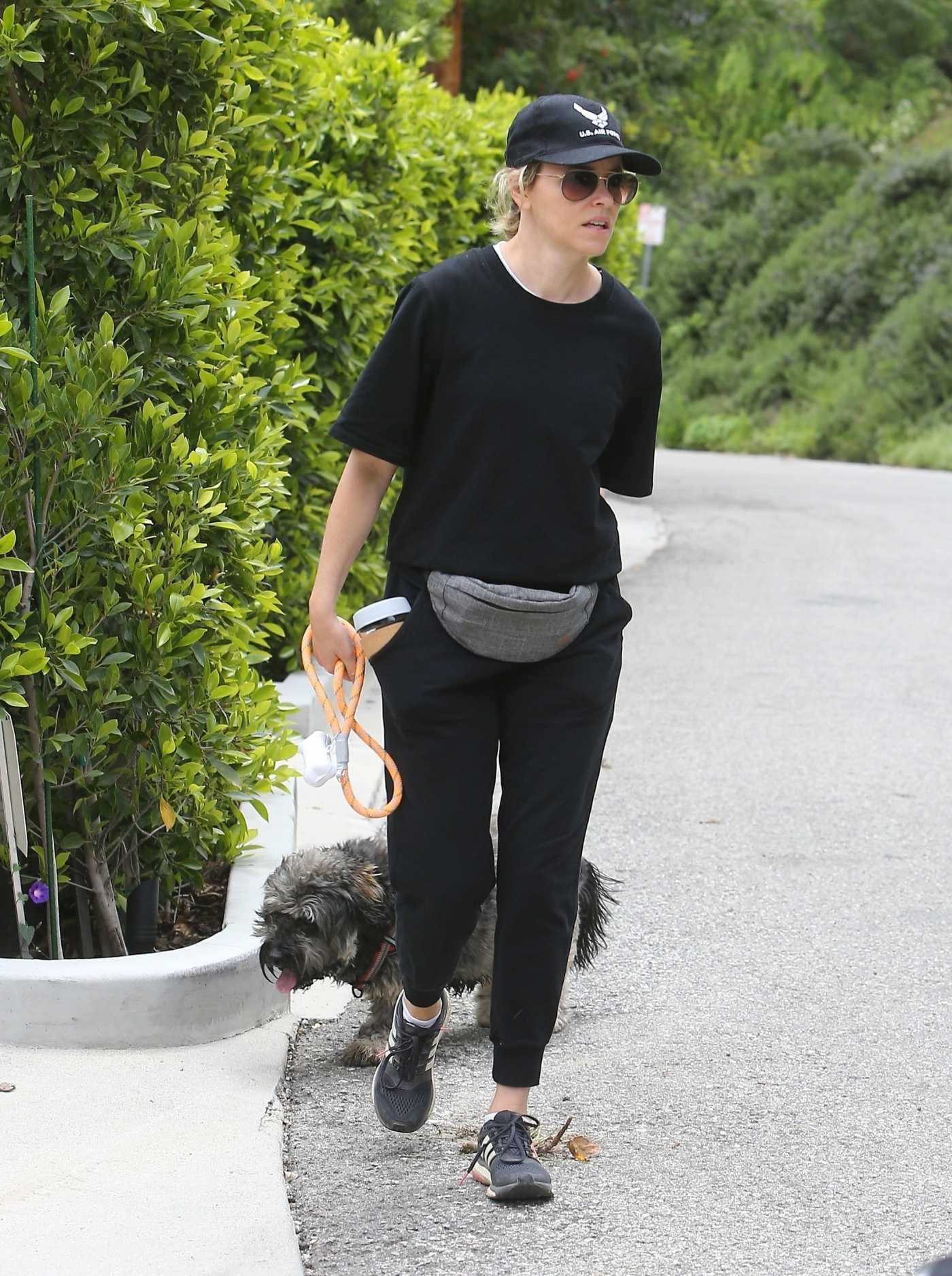 Elizabeth Banks in a Black Cap Walks Her Dog in the Hollywood Hills 04/07/2020