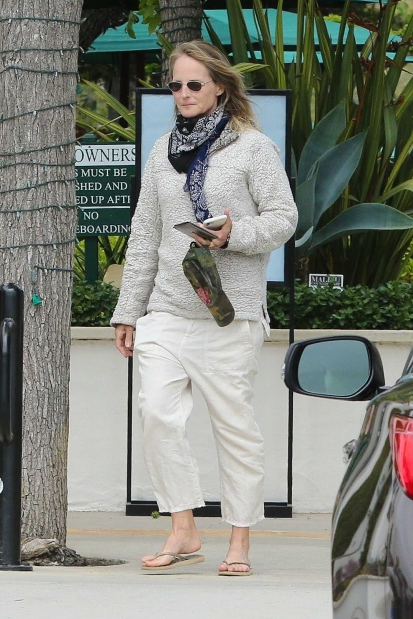 Helen Hunt in a White Pants Stops By the Country Mart in Malibu 06/18/2020
