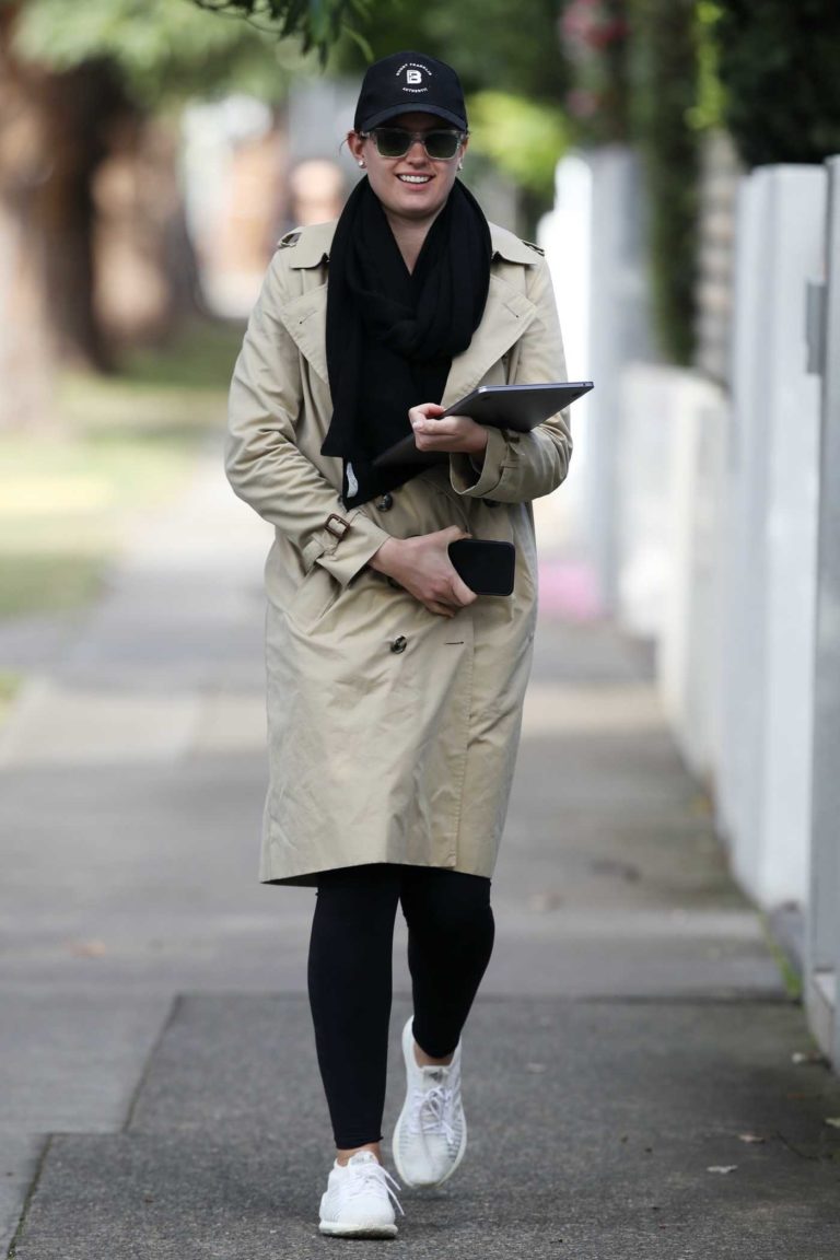 Jesinta Campbell in a Beige Trench Coat