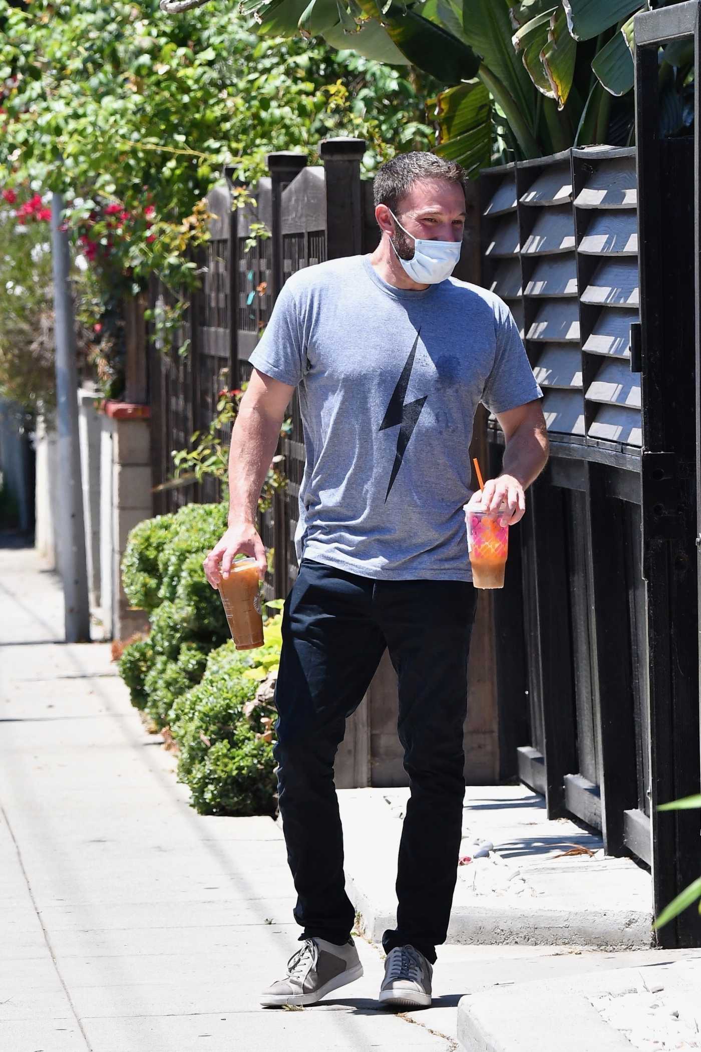 Ben Affleck in a Gray Tee Was Seen Out in Los Angeles 07/03/2020
