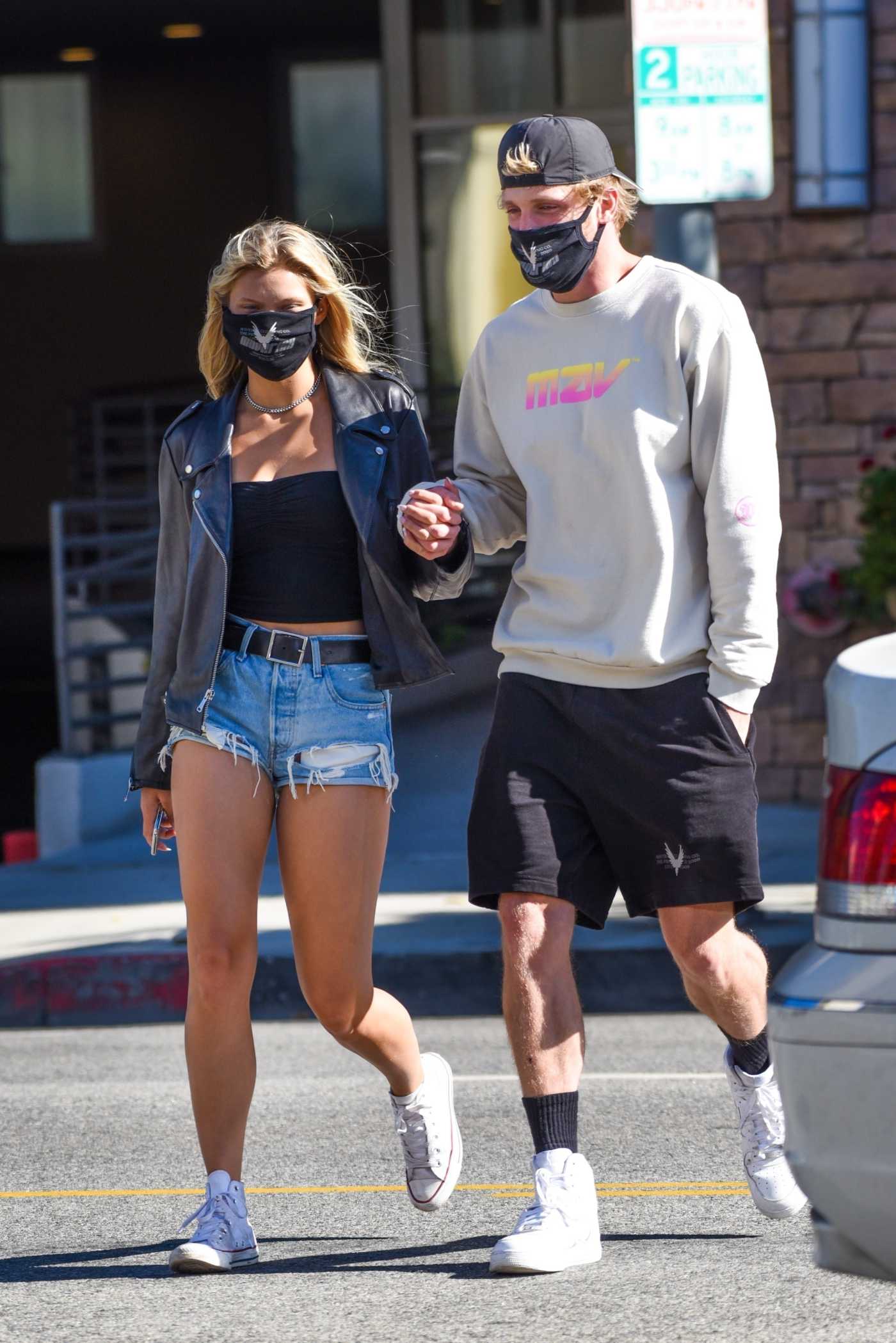Josie Canseco in a Black Protective Mask Leaves a Color Me Mine Arts Studio in Los Angeles 07/16/2020