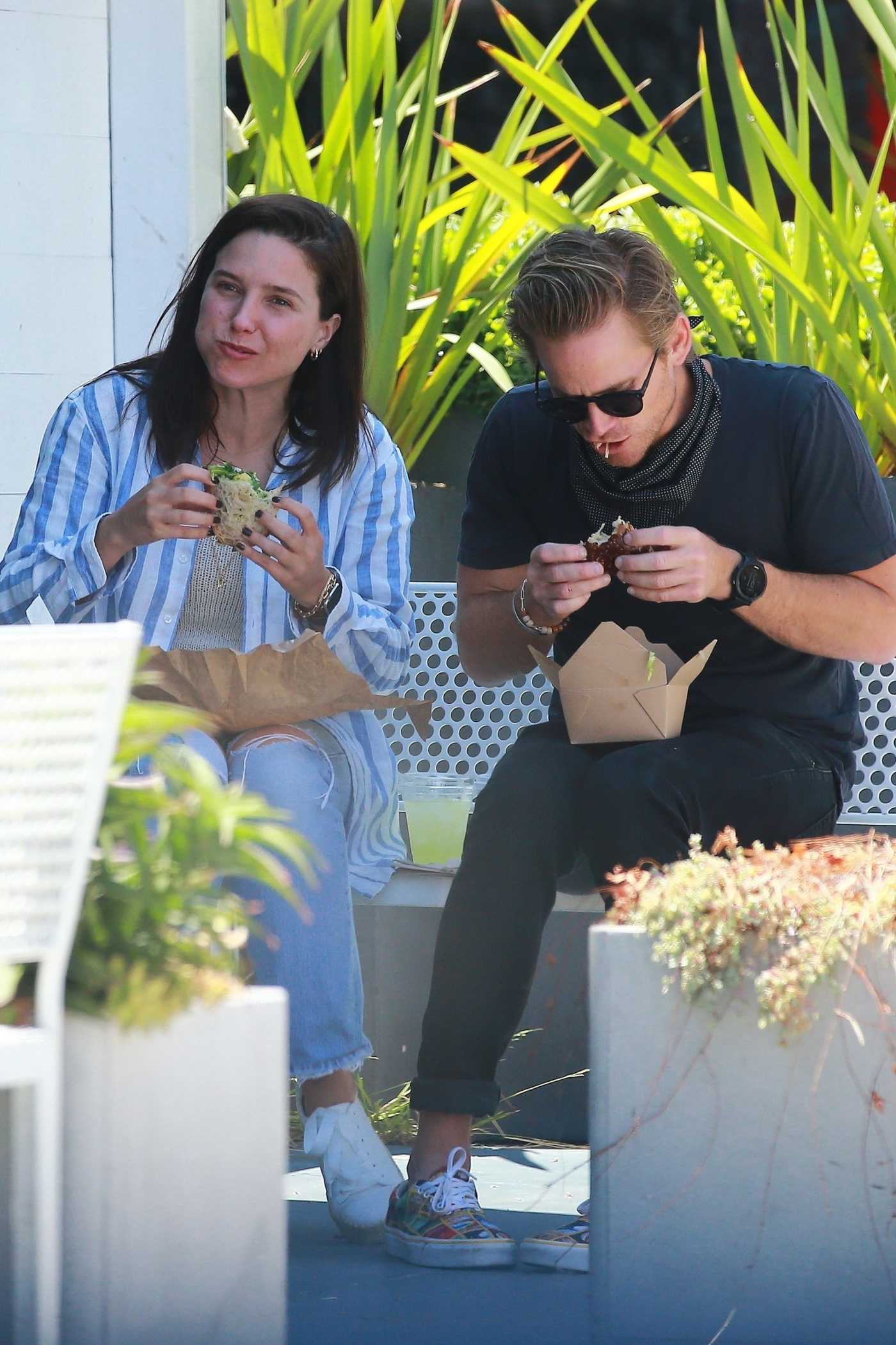 Sophia Bush in a Striped Shirt Enjoying a Sandwich with Her New Boyfriend Grant Hughes Out in Venice 07/15/2020