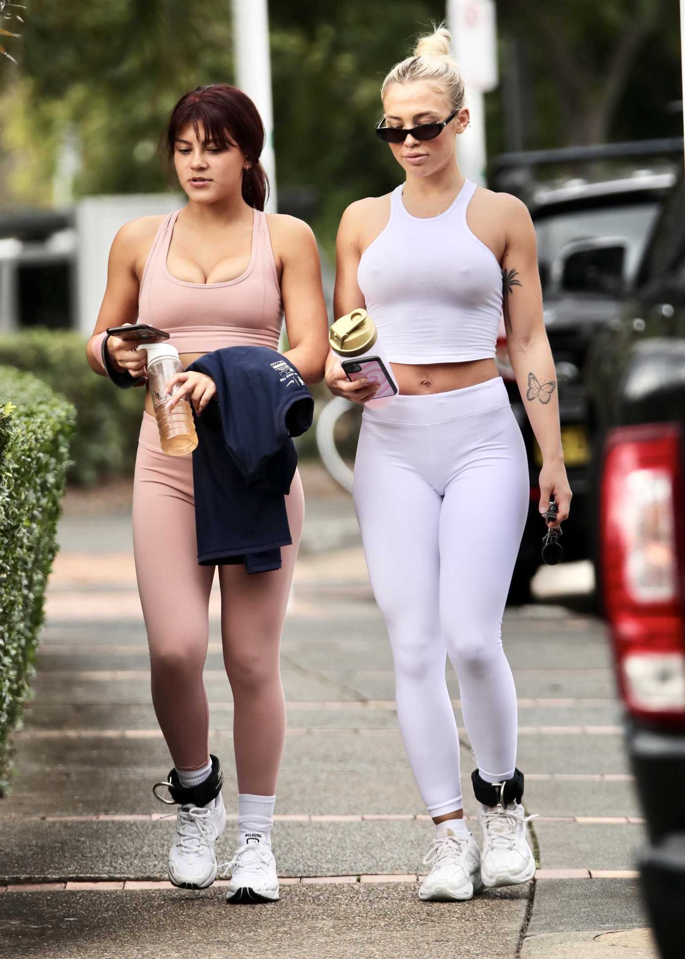 Tammy Hembrow in a White Top Was Seen Out with Starlette Thynne on the Gold Coast 07/07/2020