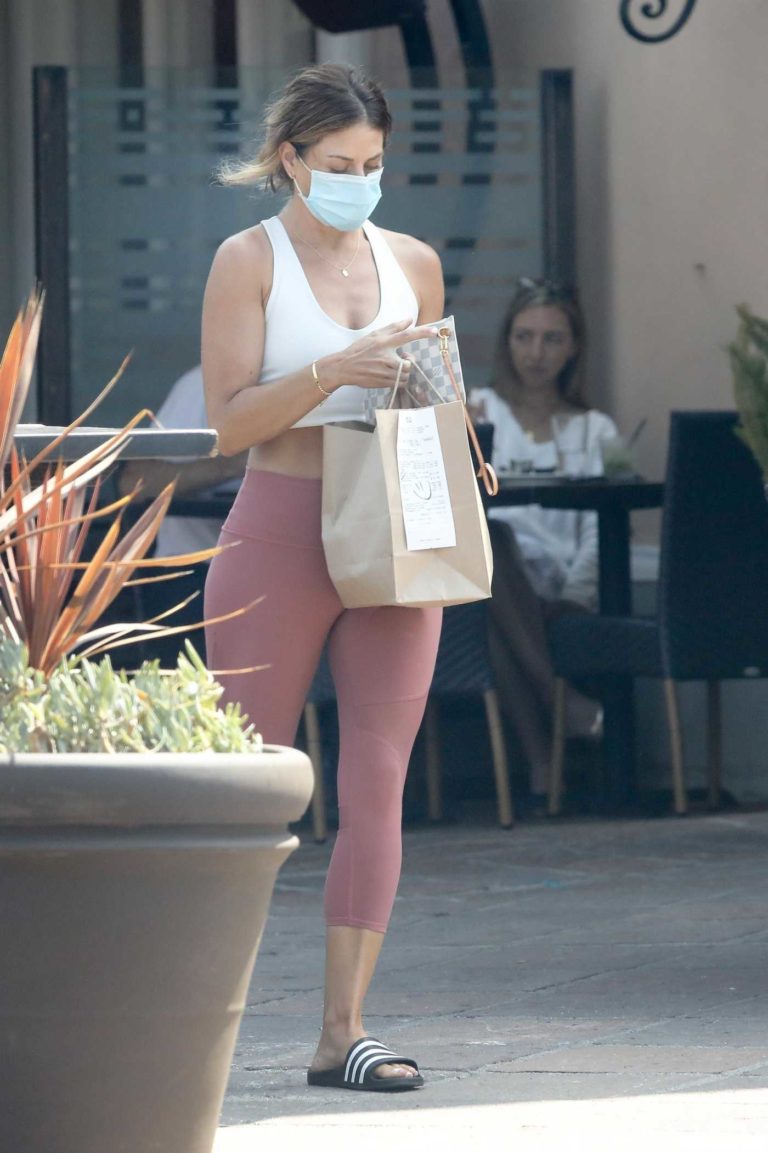 Jillian Michaels in a Pink Leggings