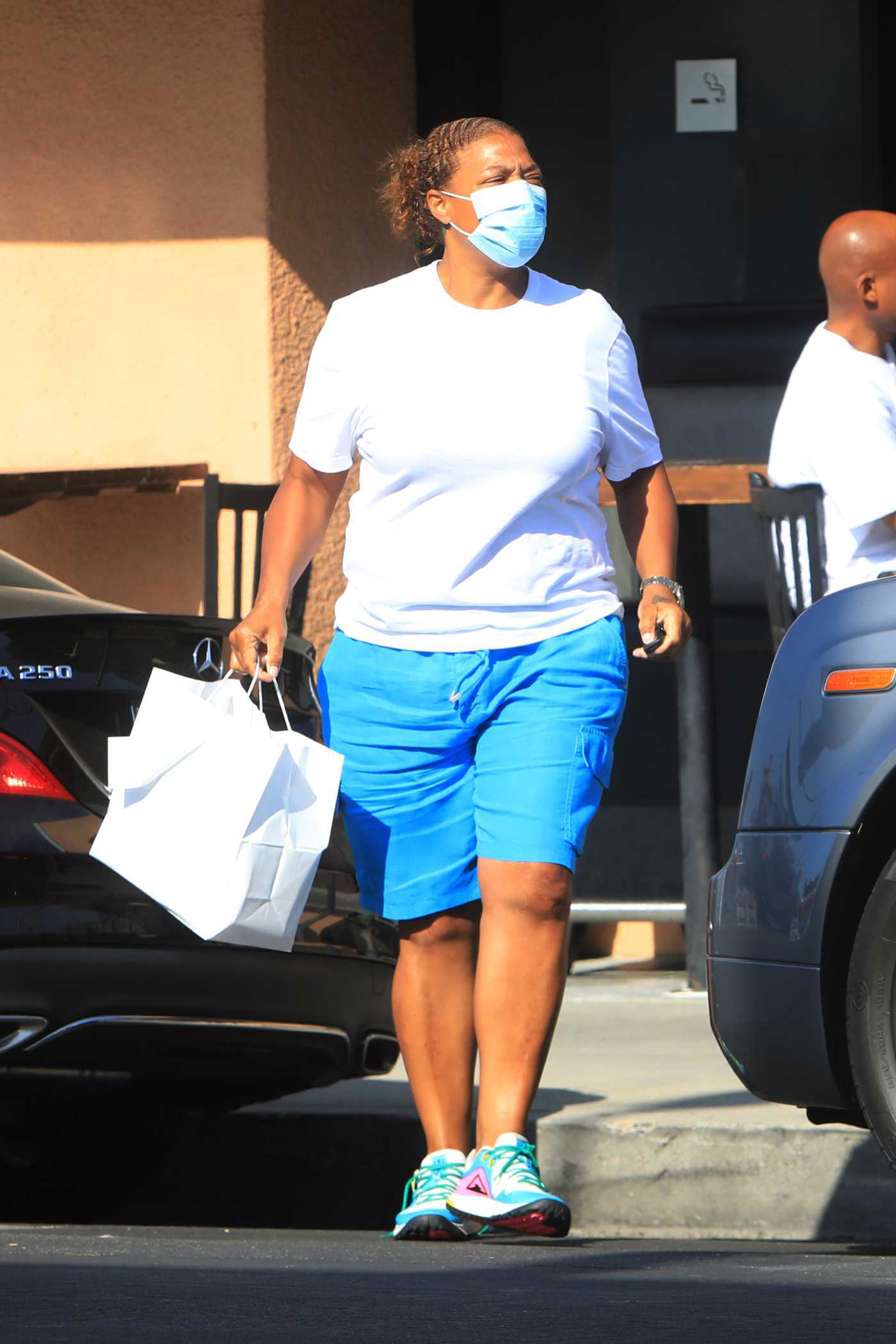 Queen Latifah in a Blue Shorts Leaves a Taco Restaurant in West Hollywood 08/05/2020