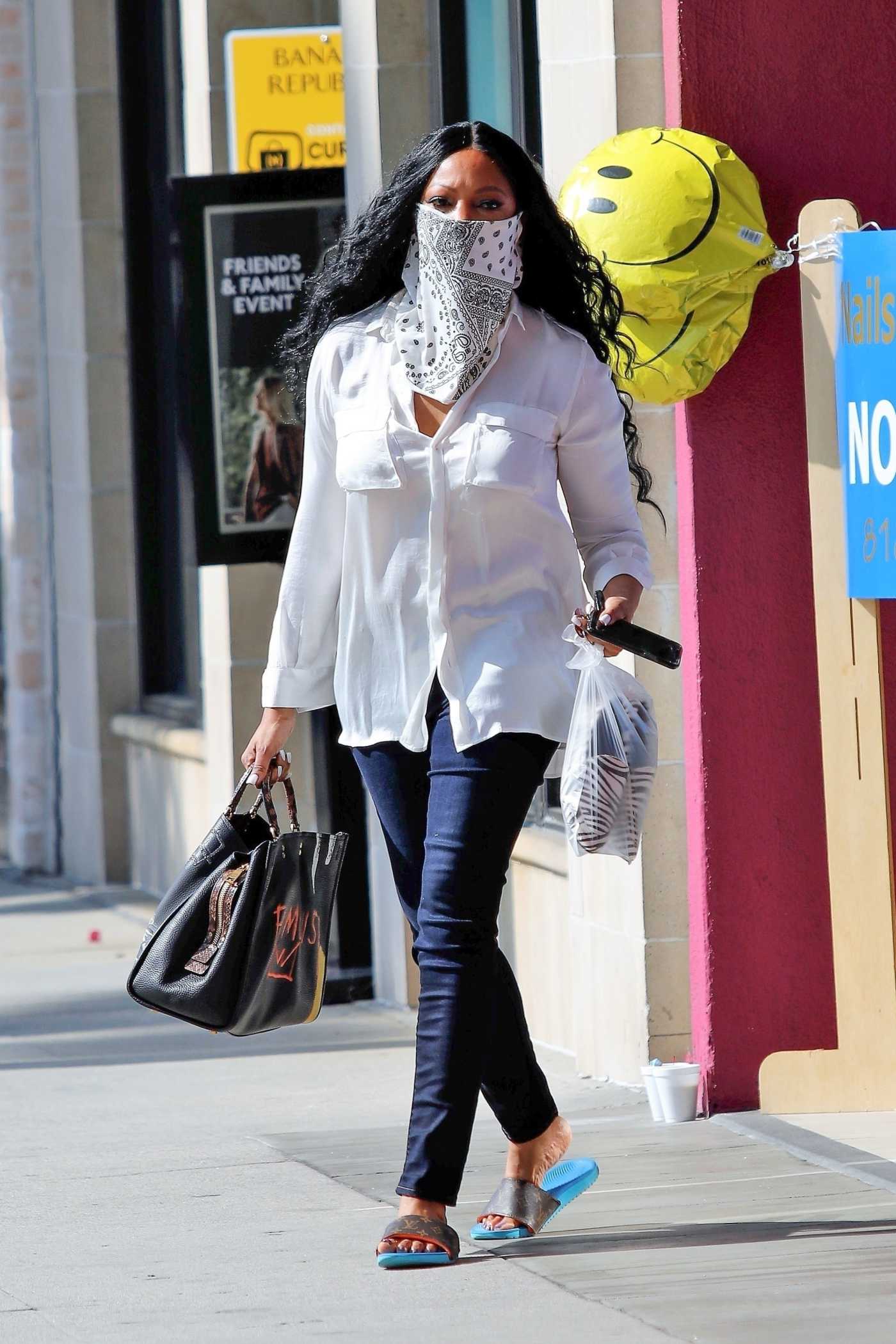 Garcelle Beauvais in a White Shirt Was Seen Out in Studio City 11/06/2020