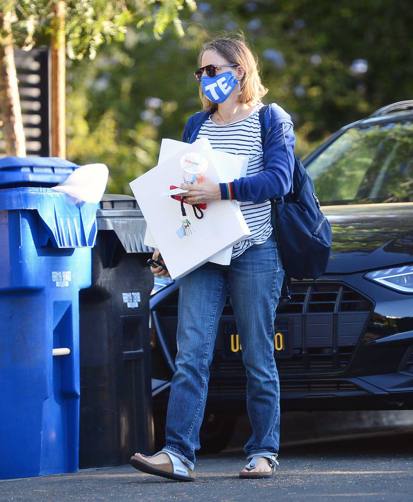 Jodie Foster in a Striped Tee Was Seen Out in West Hollywood 11/11/2020