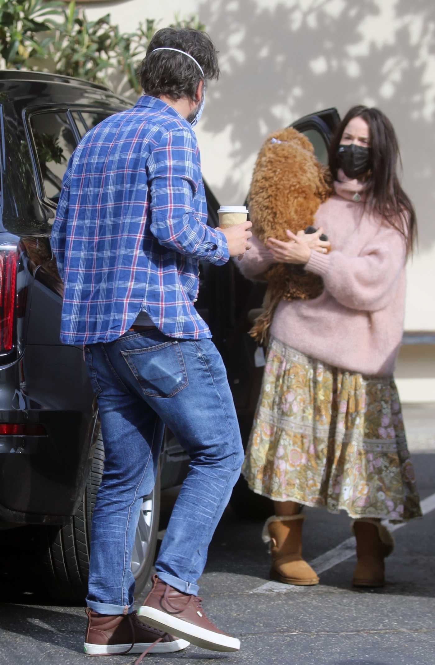 Abigail Spencer in a Pink Knit Turtleneck Was Seen Out with Josh Radnor in Montecito 01/03/2021