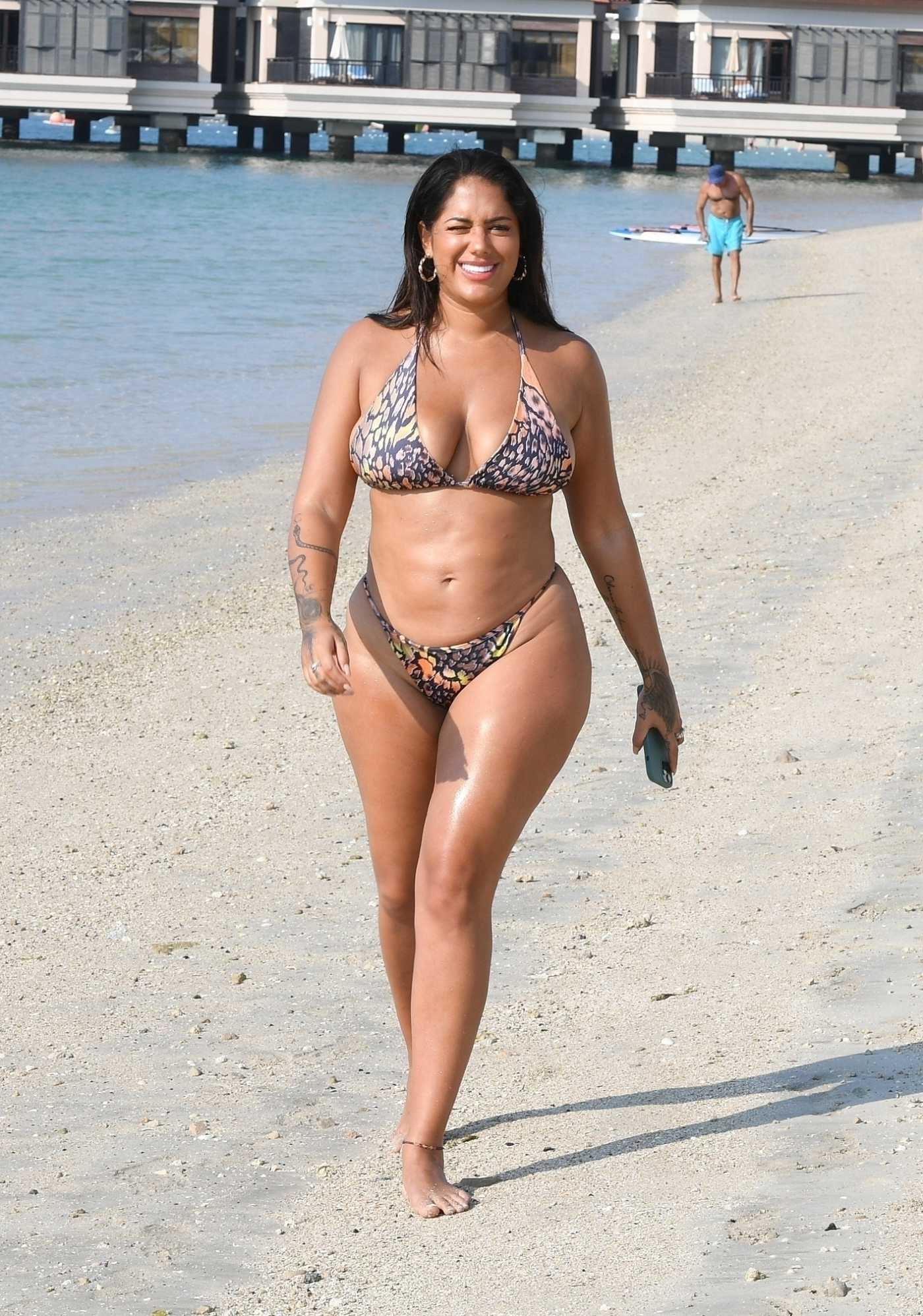 Malin Andersson in Bikini on the Beach in Dubai 01/03/2021