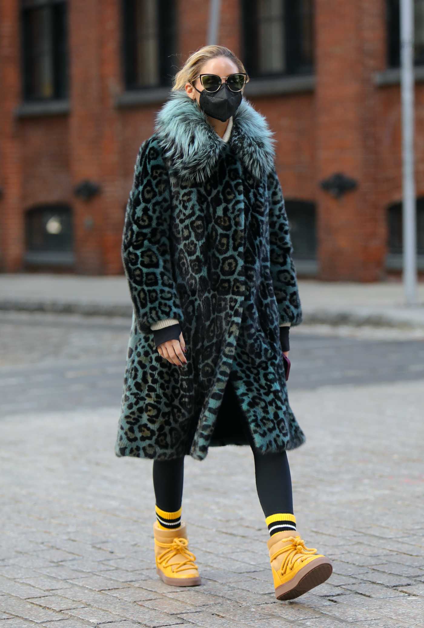 Olivia Palermo Was Seen Out in New York 07/26/2016 – Celebrity Wiki