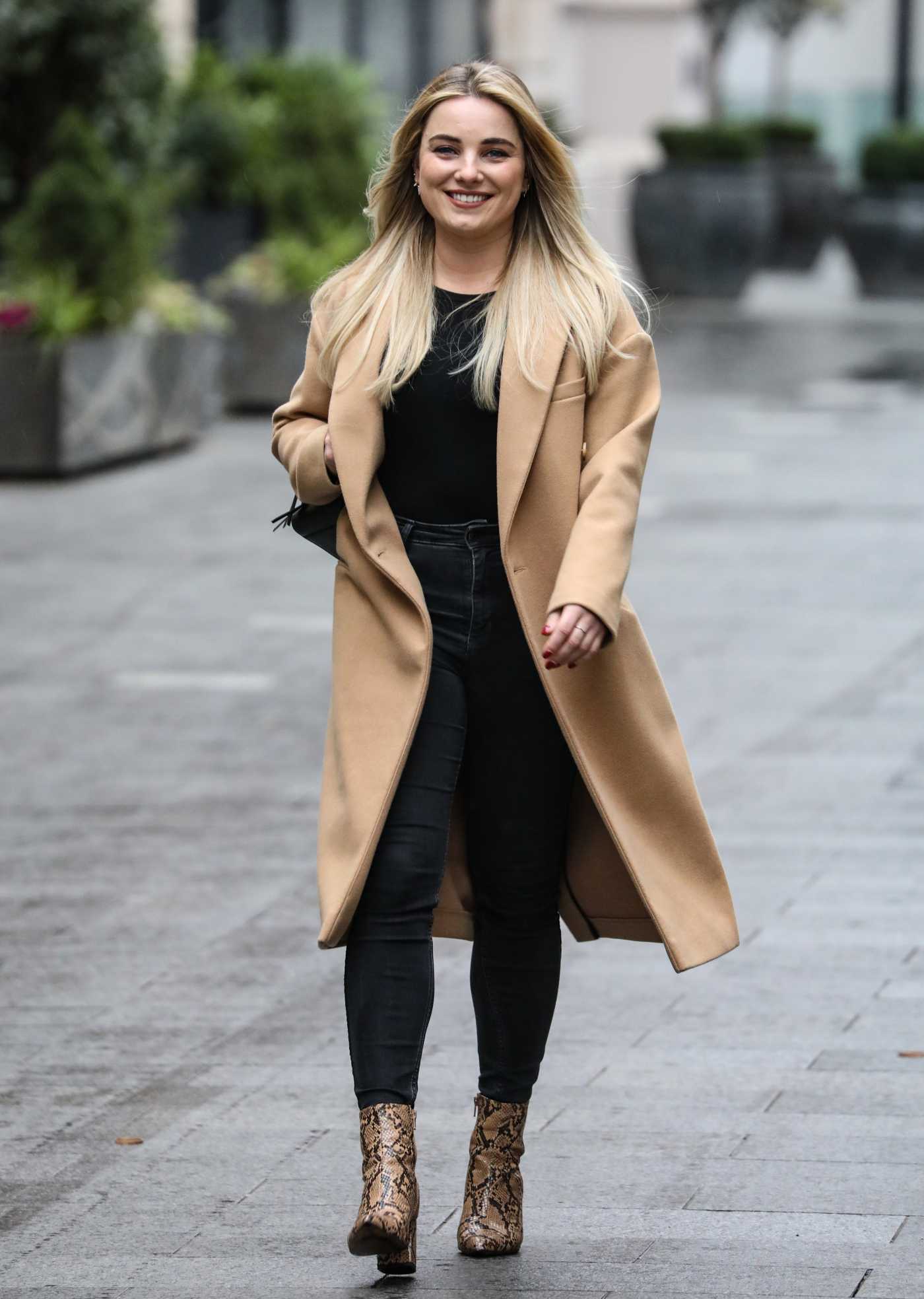 Sian Welby in a Black Leather Trousers Arrives at the Capital Radio in ...