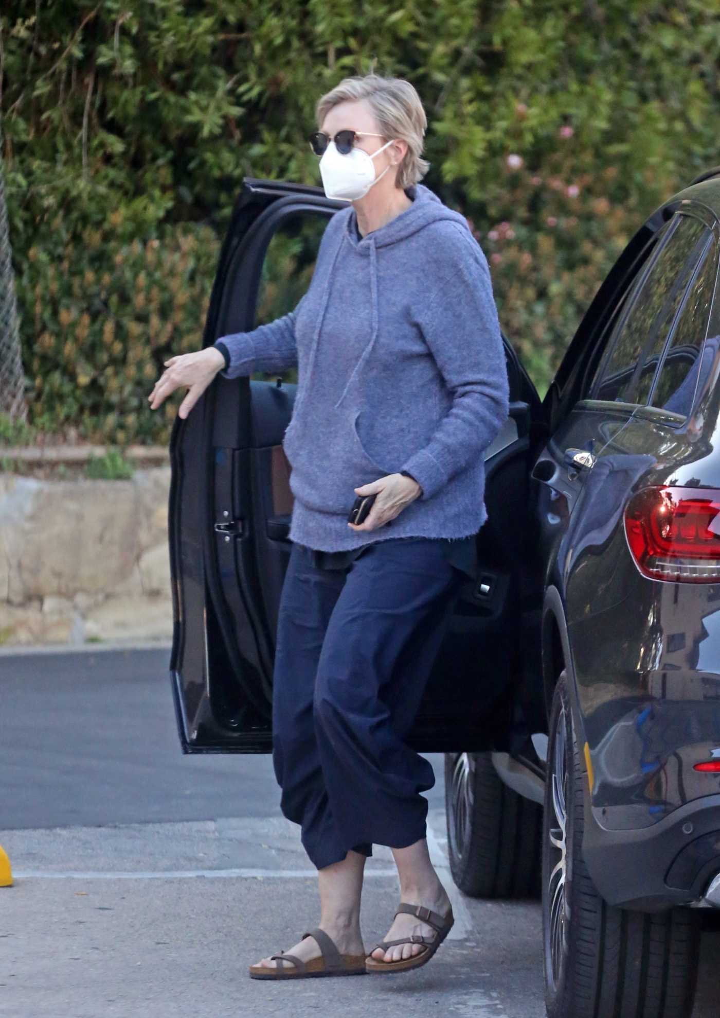 Jane Lynch in a Grey Hoodie Was Seen Out in Los Angeles 02/24/2021