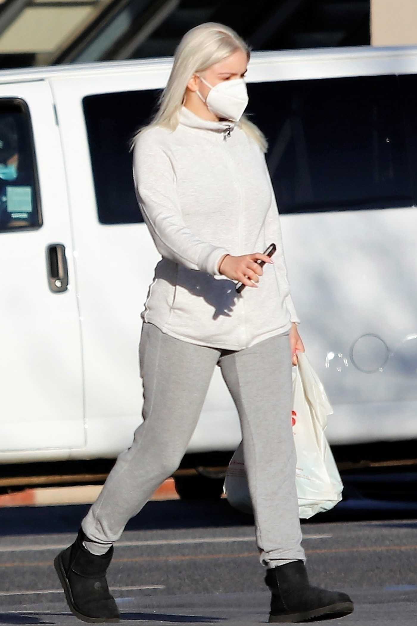 Ariel Winter in a Grey Sweatpants Goes Shopping at CVS in Los Angeles 03/05/2021