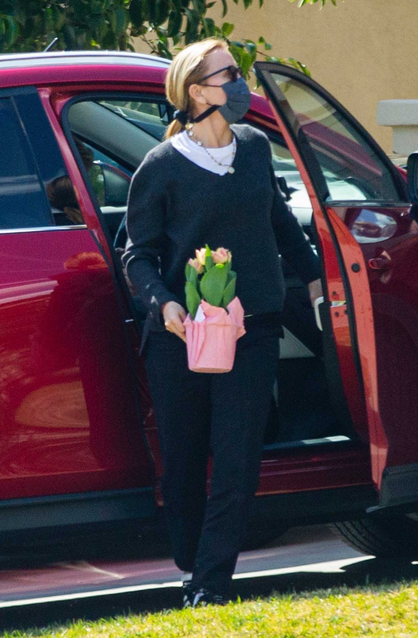 Felicity Huffman in a Protective Mask Arrives to a Friend's House in Lake Elsinore 03/21/2021