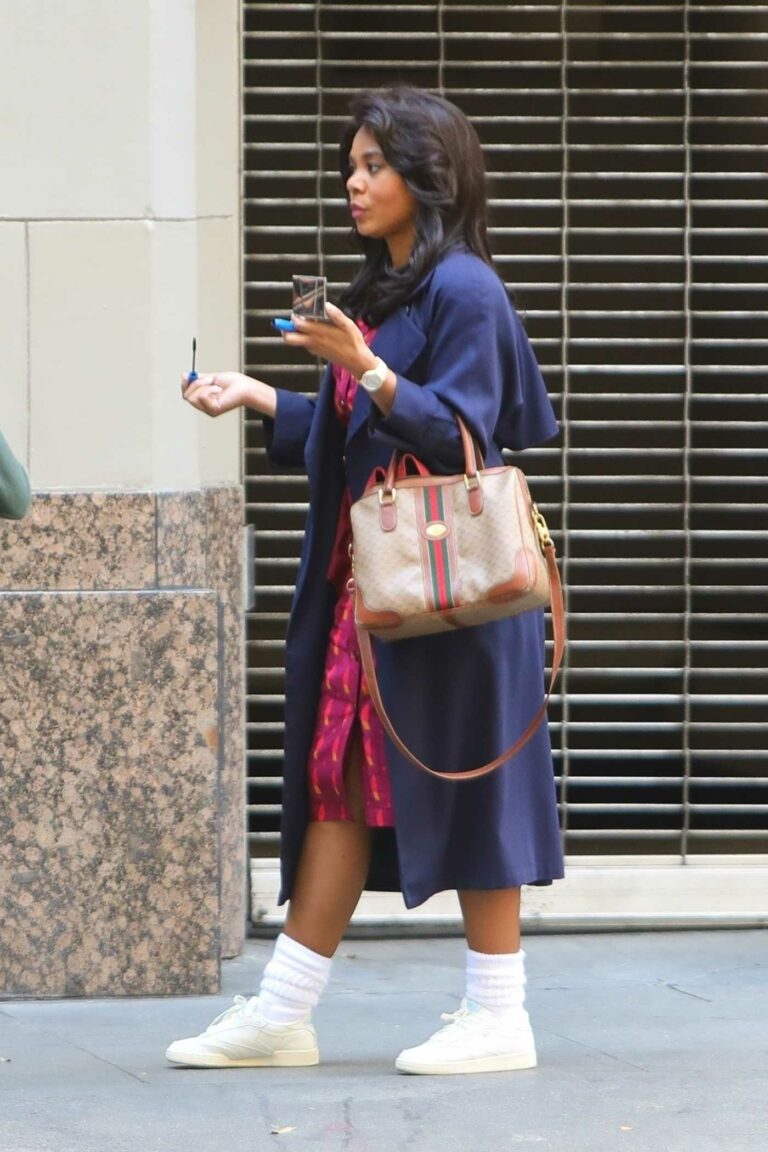 Regina Hall in a White Sneakers