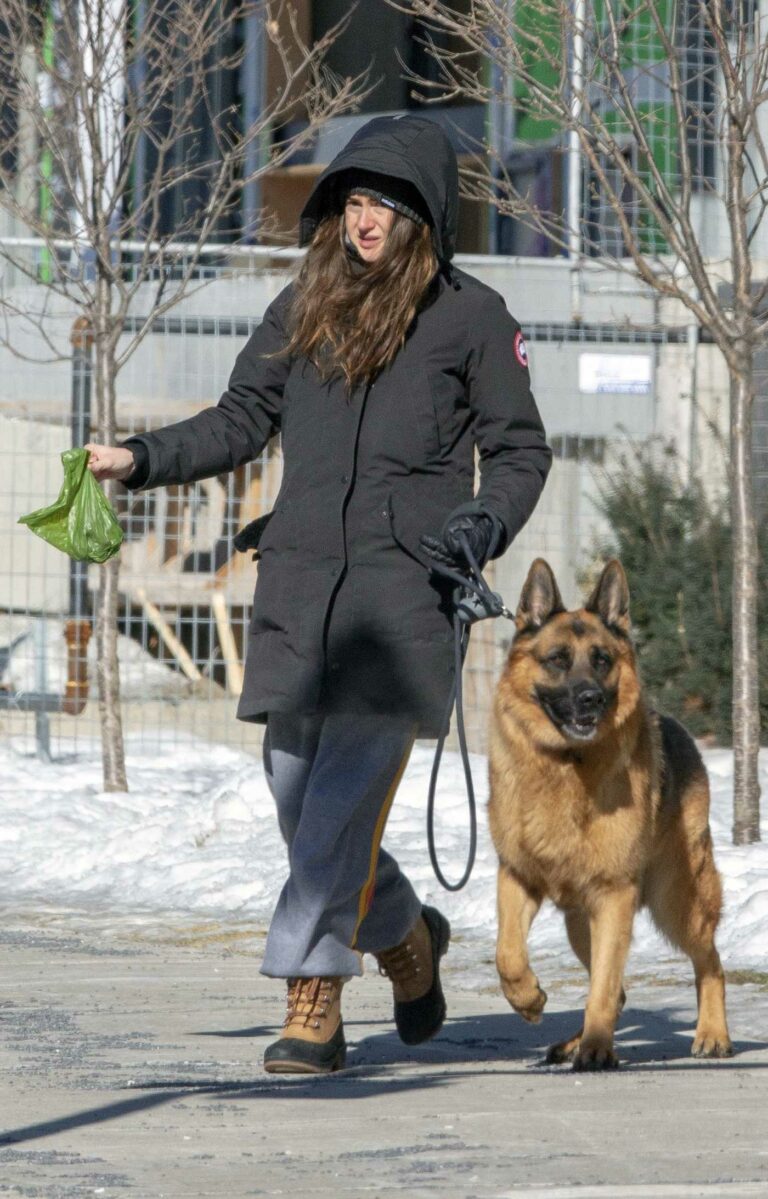 Shailene Woodley in a Black Puffer Jacket