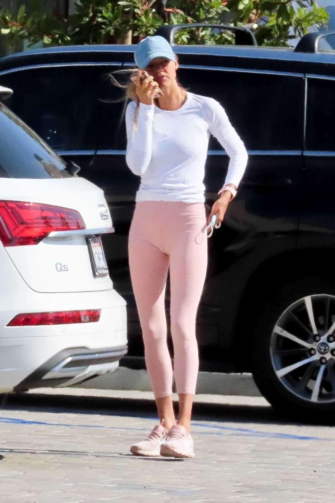 Kelly Rohrbach in a Pink Leggings Was Seen Out with Her Billionaire Husband Steuart Walton in Malibu 04/25/2021
