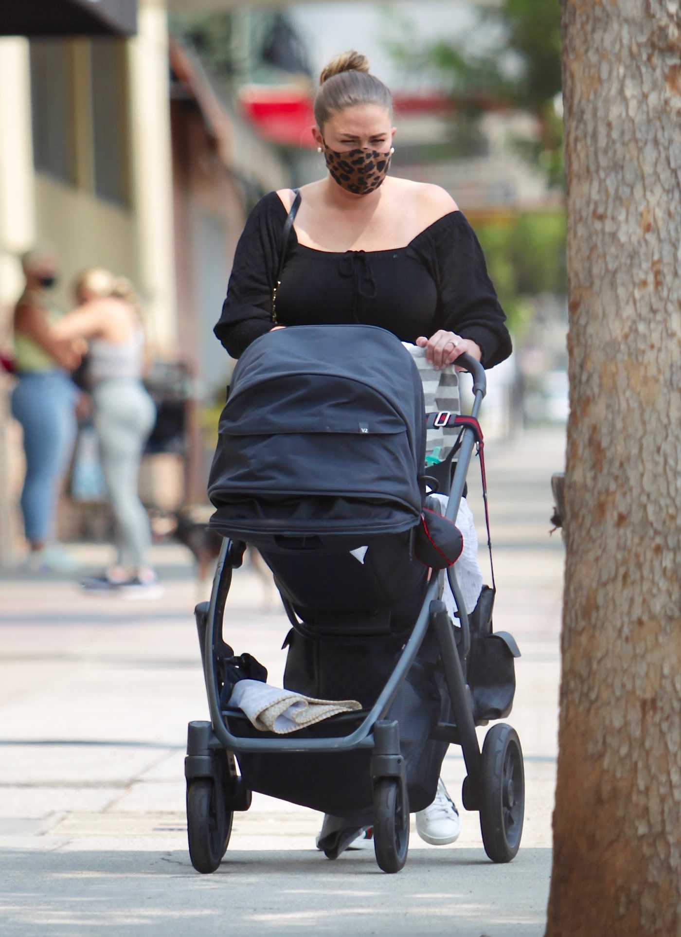 Brittany Cartwright Was Seen Out on a Stroll with Her Baby in Studio City 08/17/2021