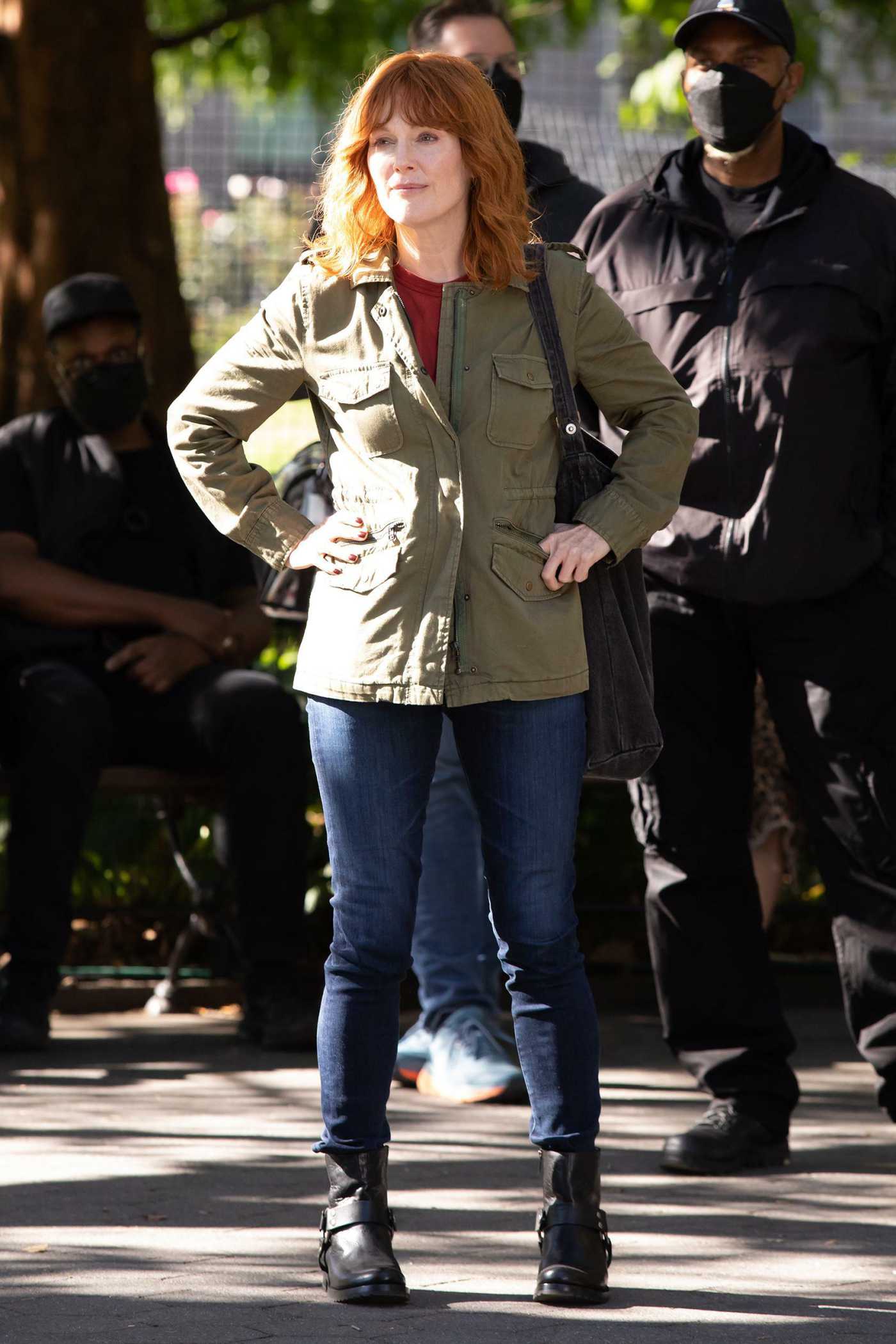Julianne Moore in an Olive Jacket on the Set of the Sharper in New York 09/29/2021
