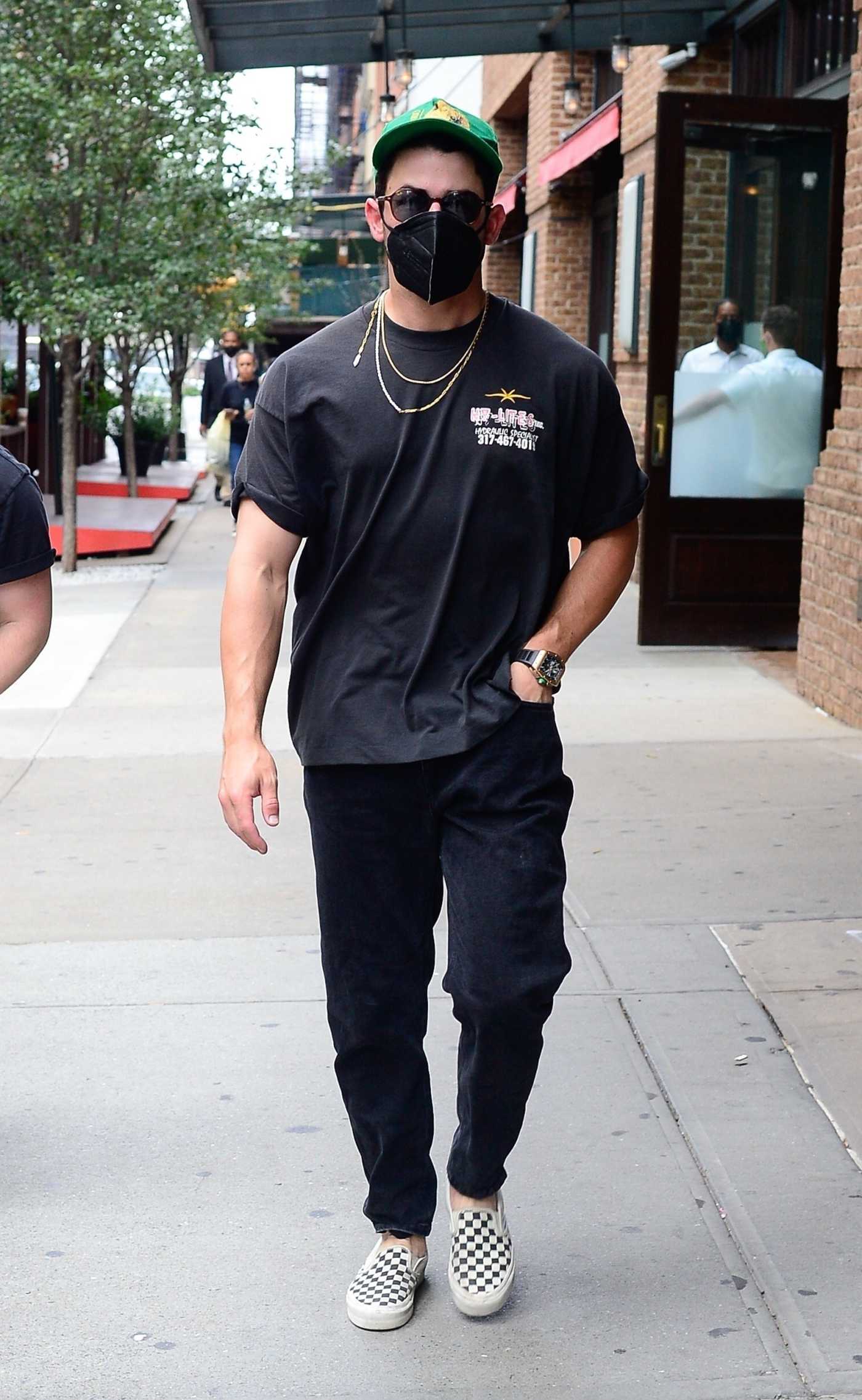 Nick Jonas in a Black Tee Was Seen Out in New York 09/22/2021
