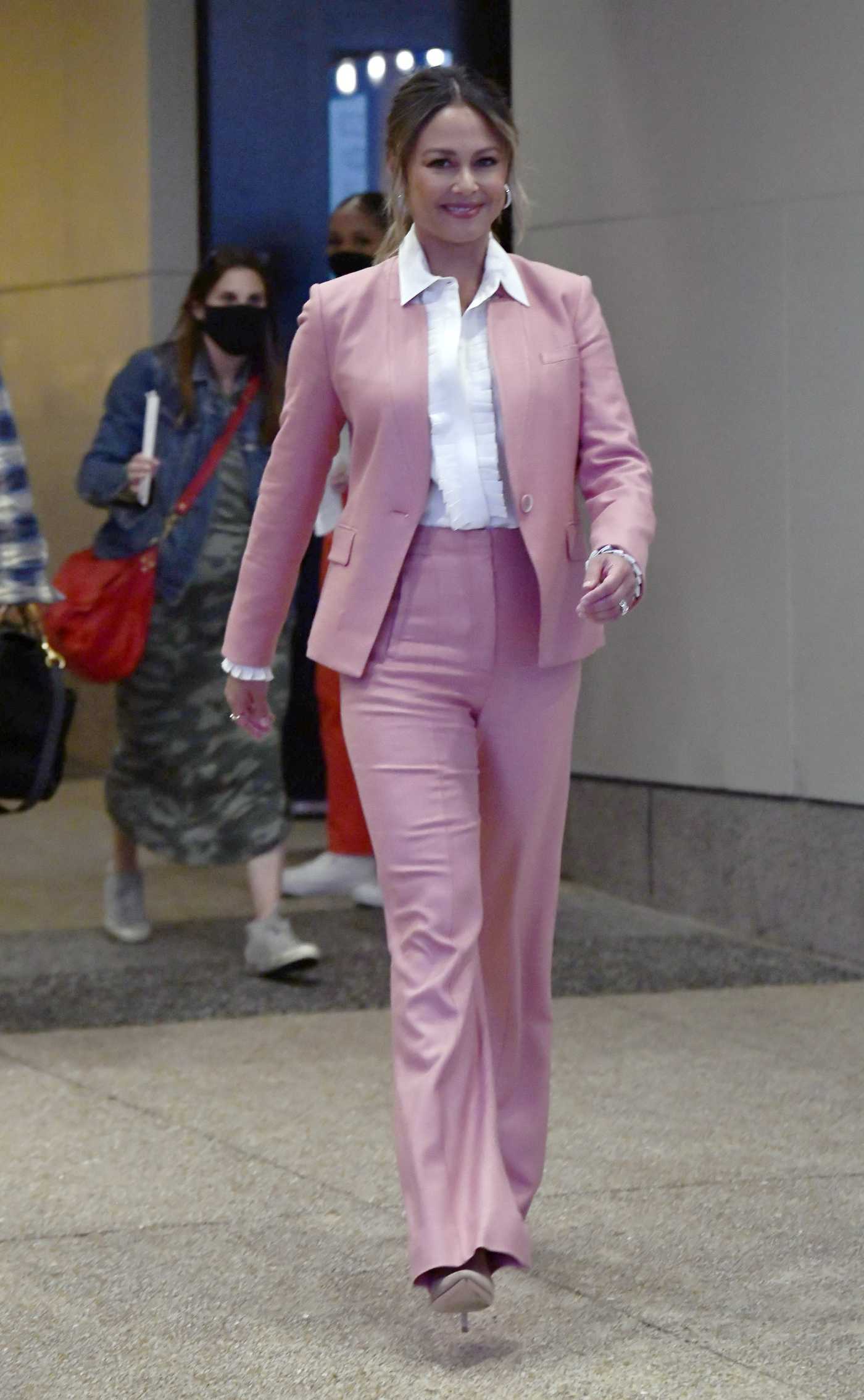 Vanessa Lachey in a Pink Suit Leaves CBS Studios in New York 09/27/2021
