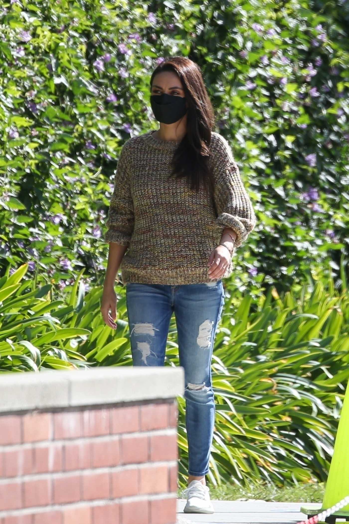 Mila Kunis in a Black Protective Mask Was Seen Out in Los Angeles 10/21/2021