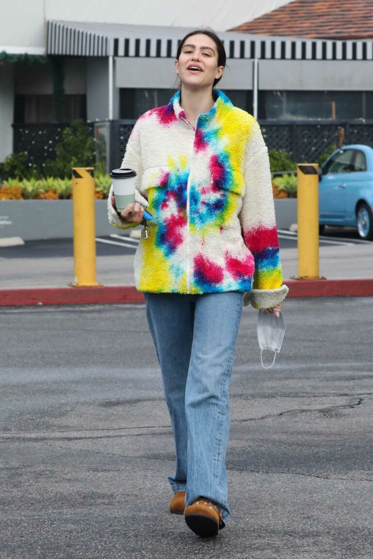 Amelia Hamlin in a Colorful Sweater