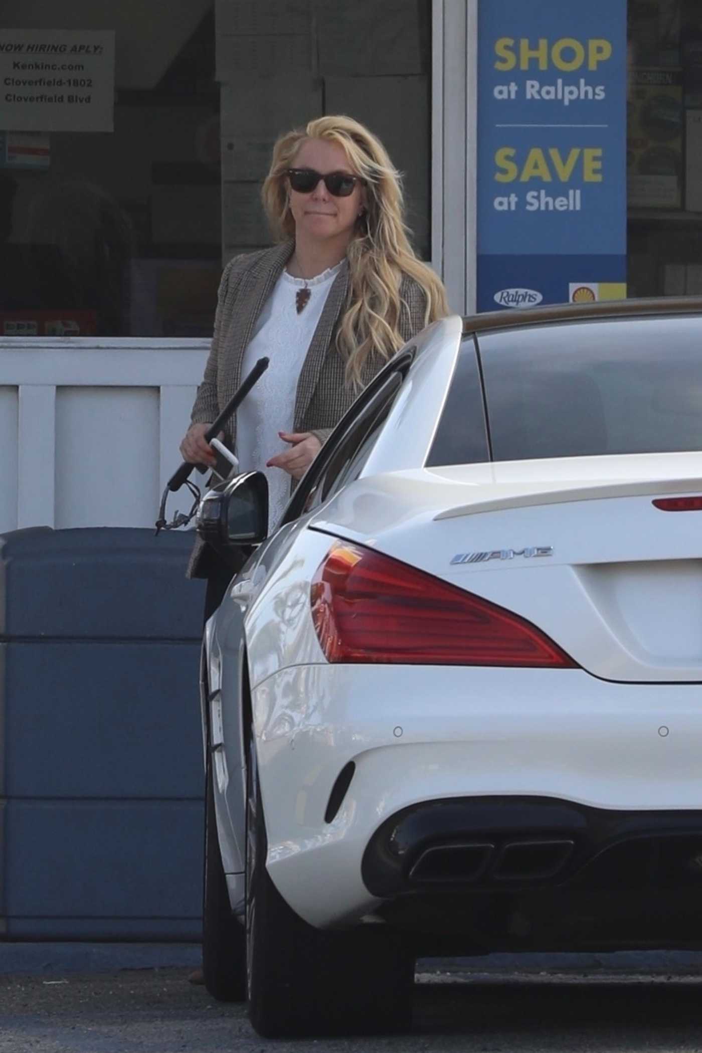 Britney Spears Was Seen at a Local Gas Station in Los Angeles 11/30/2021