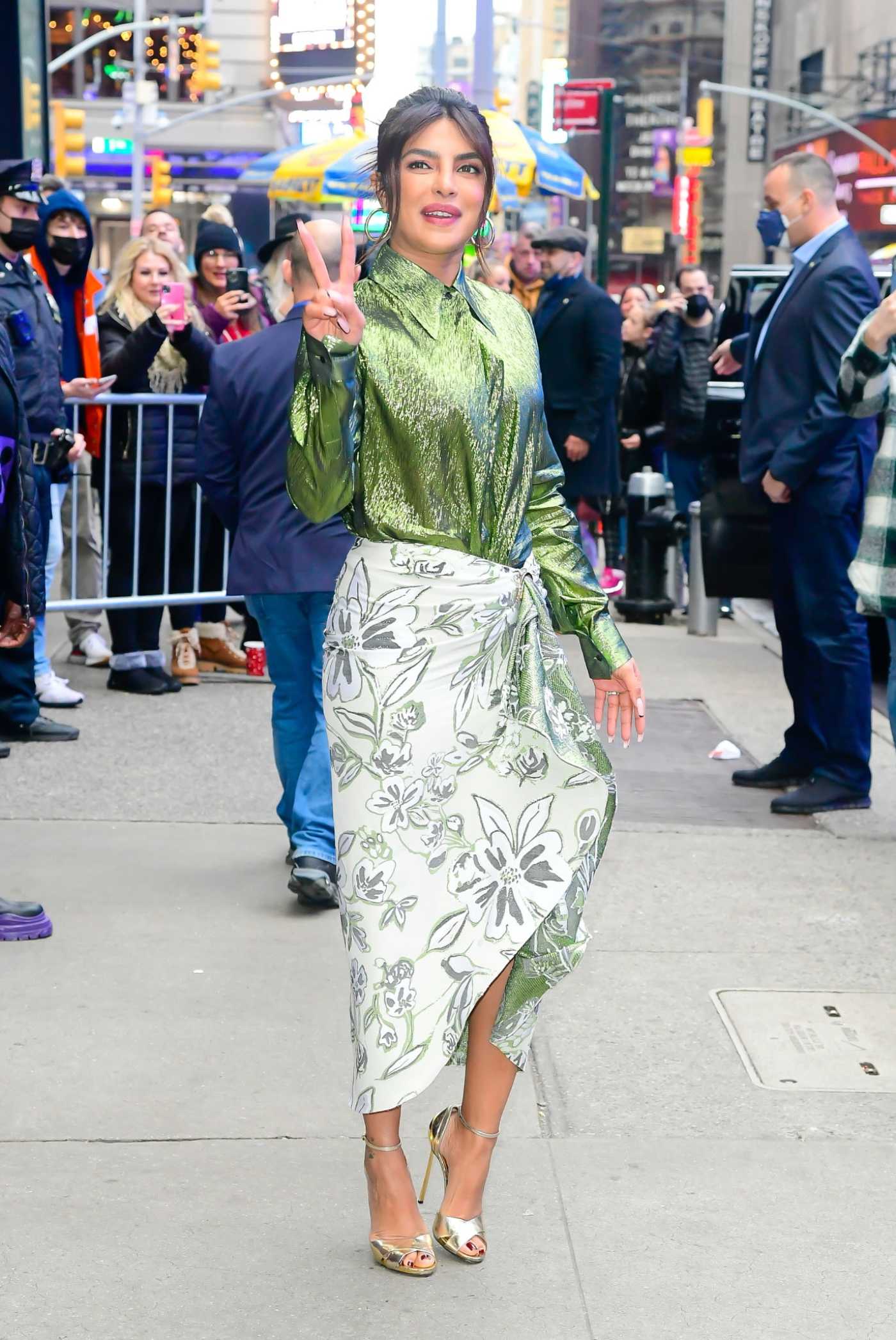 Priyanka Chopra in a Green Blouse Arrives at Good Morning America in New York City 12/16/2021