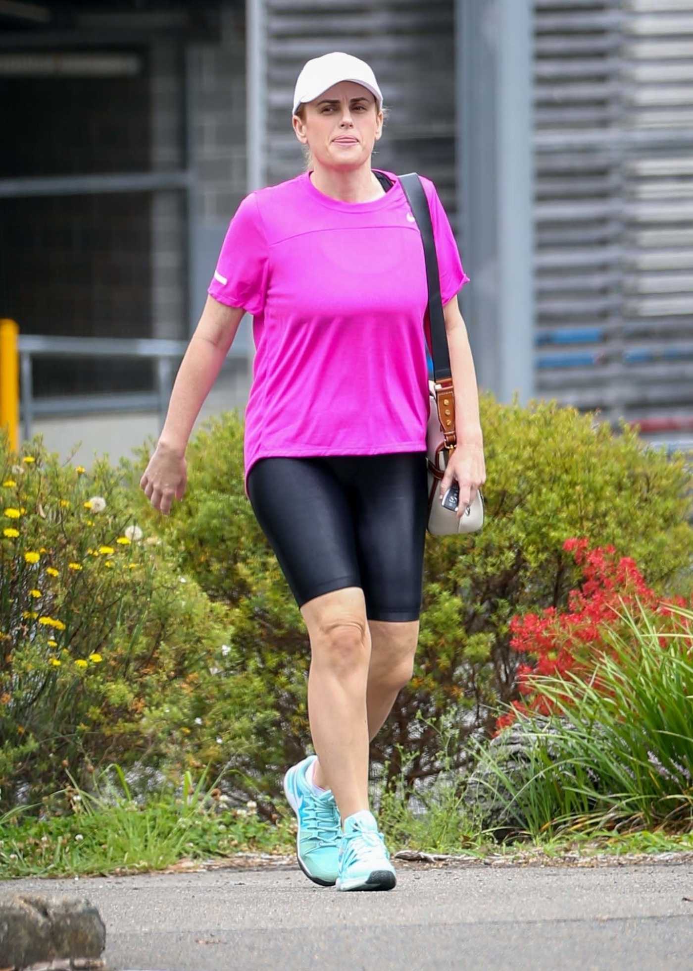 Rebel Wilson in a Lilac Tee Was Seen Out in Sydney 12/28/2021