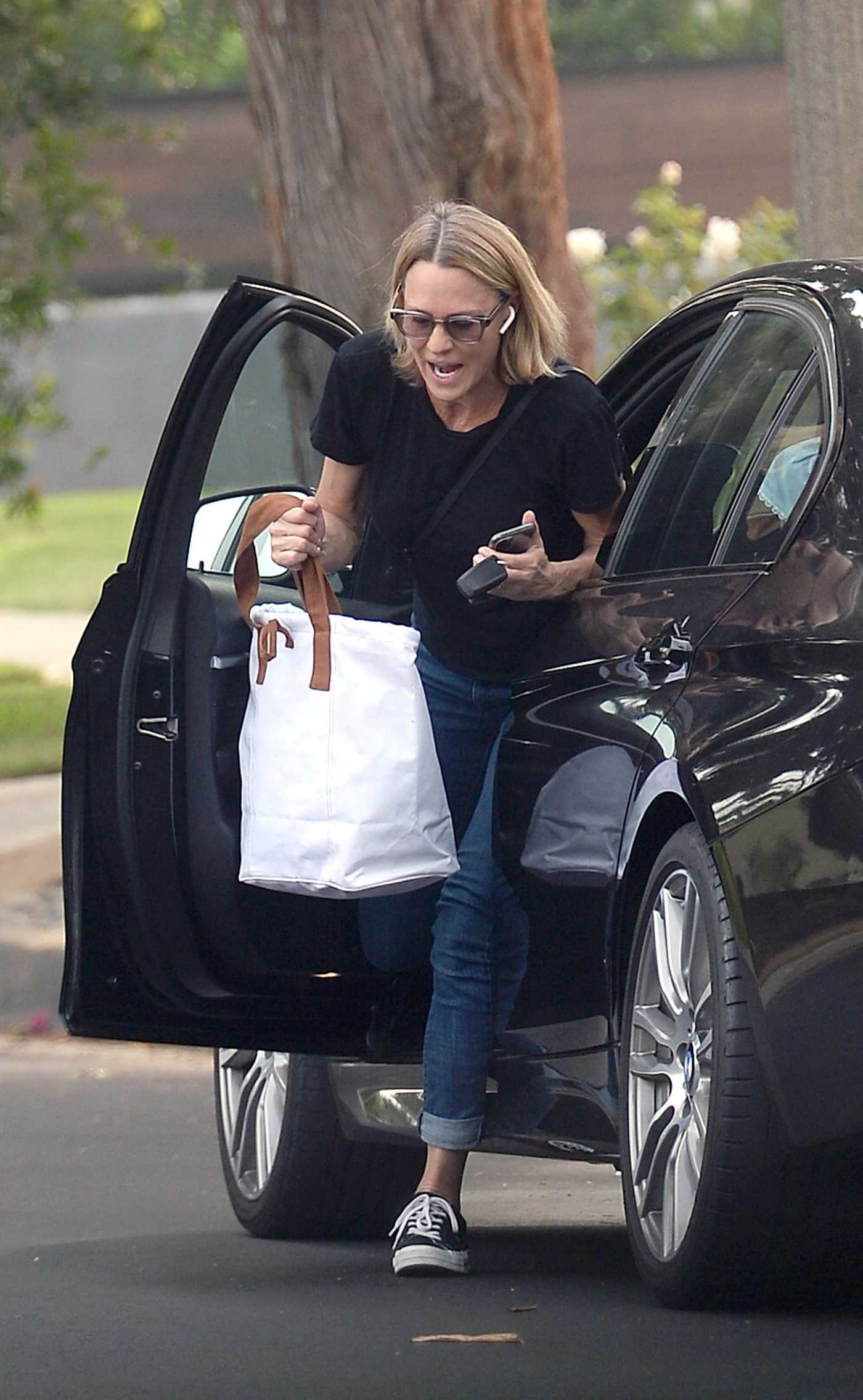 Robin Wright in a Black Tee Was Seen Out in Los Angeles 12/09/2021