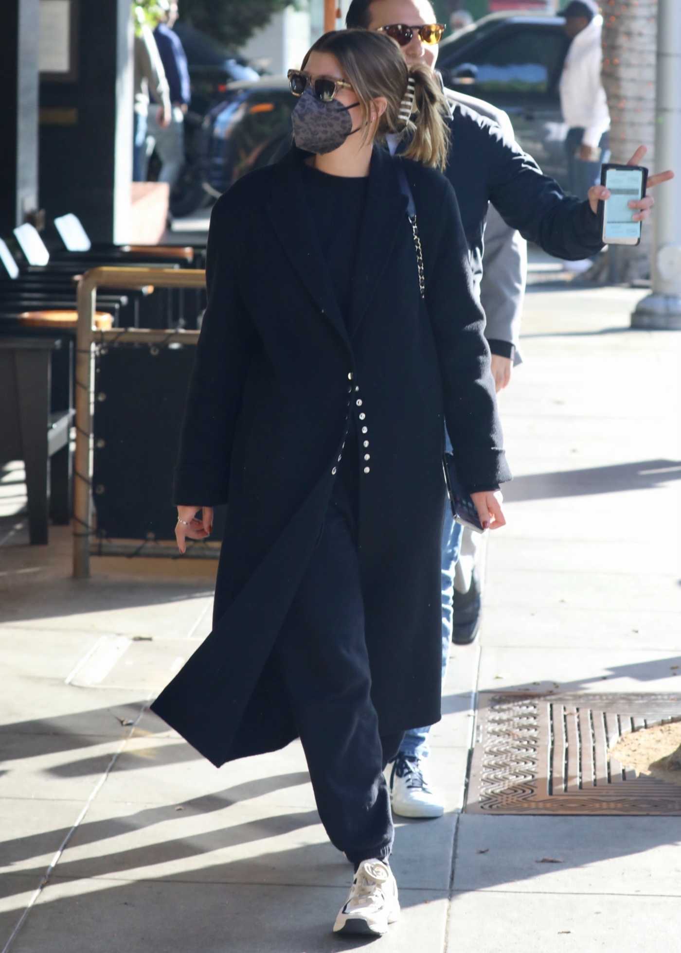 Sofia Richie in a Black Coat Was Seen Out in Beverly Hills 12/08/2021