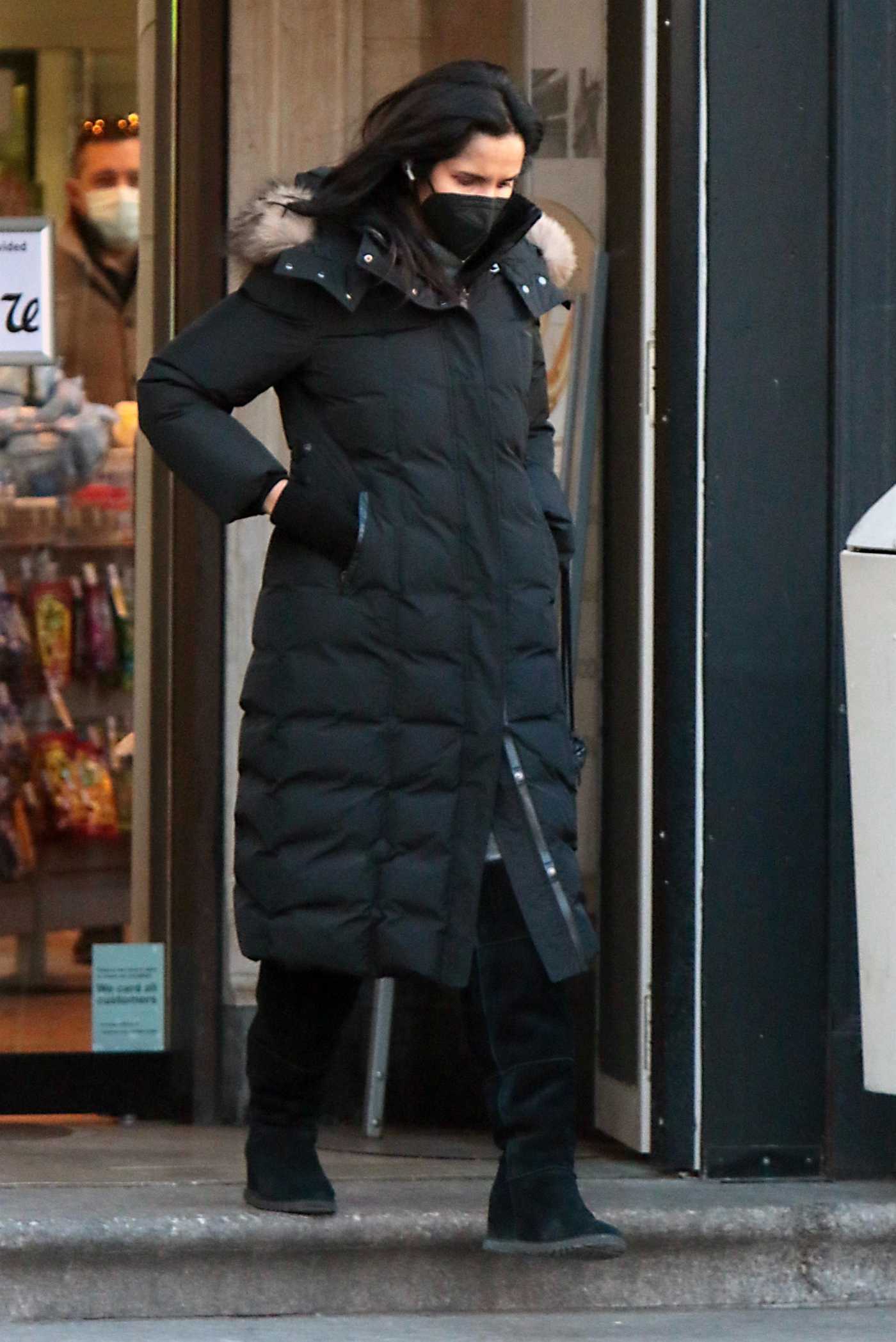 Padma Lakshmi in a Black Puffer Coat Was Seen Out in New York 01/27/2022