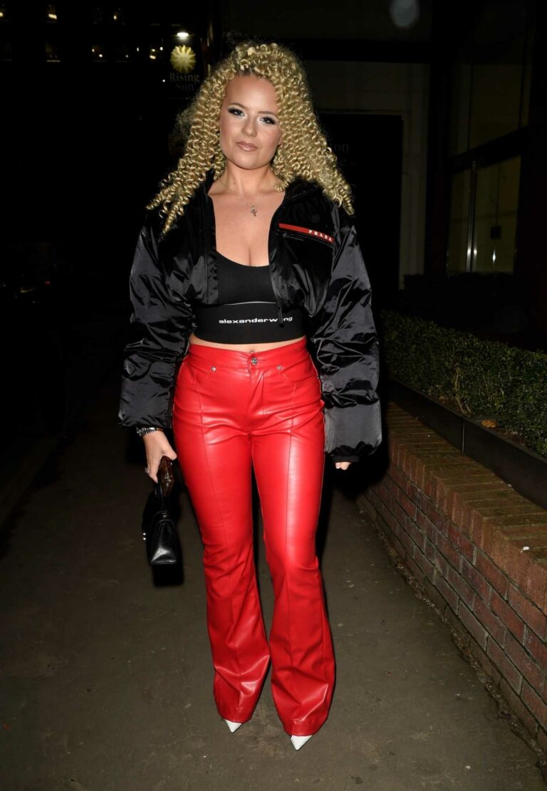 Apollonia Llewellyn in a Red Pants