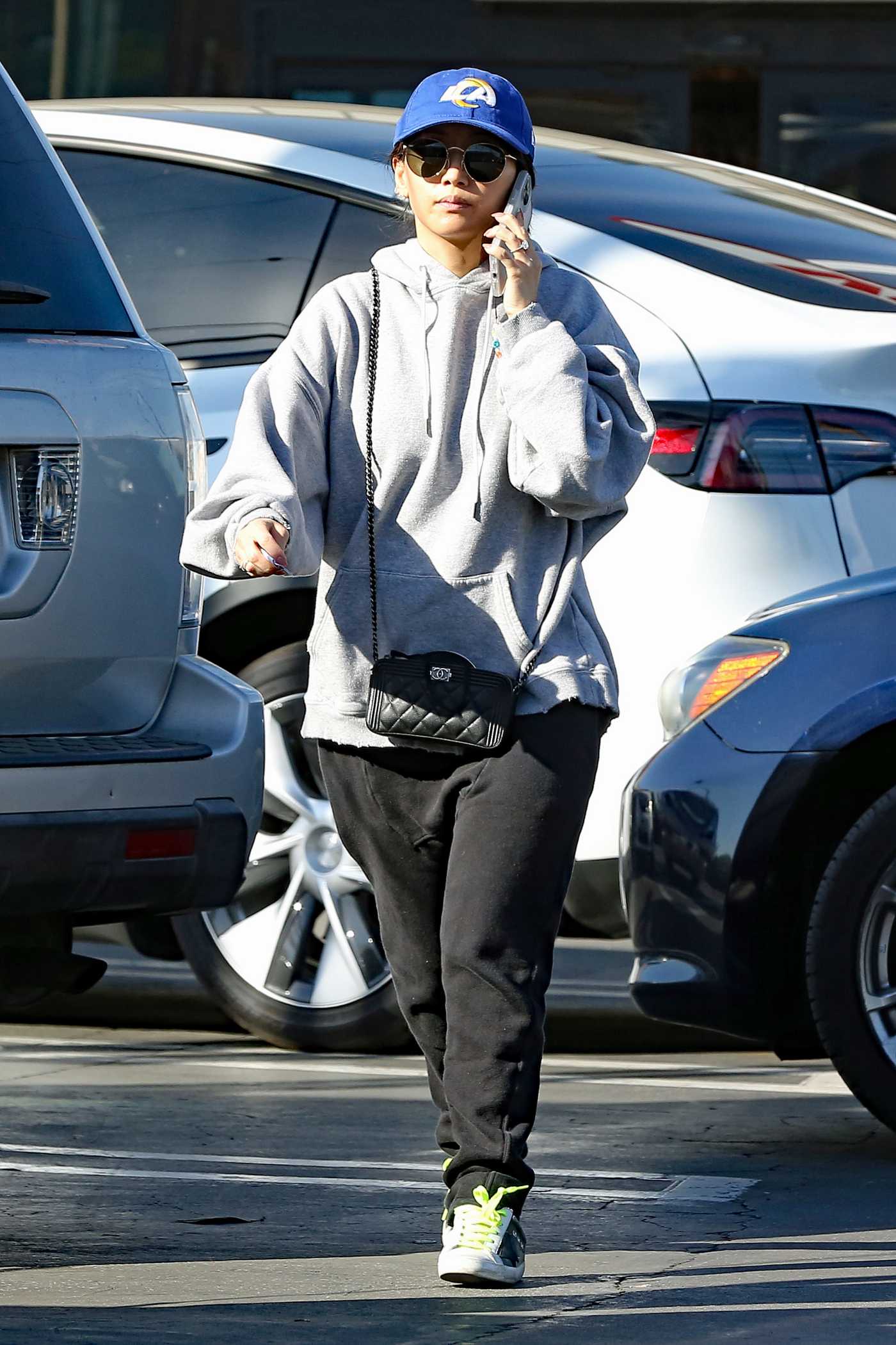 Brenda Song in a Blue Cap Was Seen Out with Macaulay Culkin in Los Angeles 02/03/2022